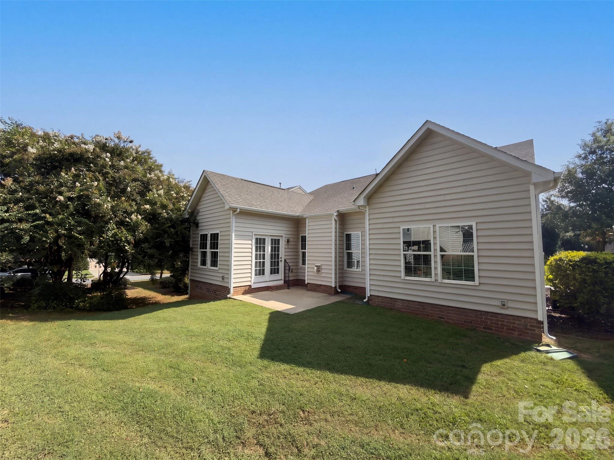 Single Family Residence at 1006 Oakmere Road, Waxhaw, photo 14 of 15