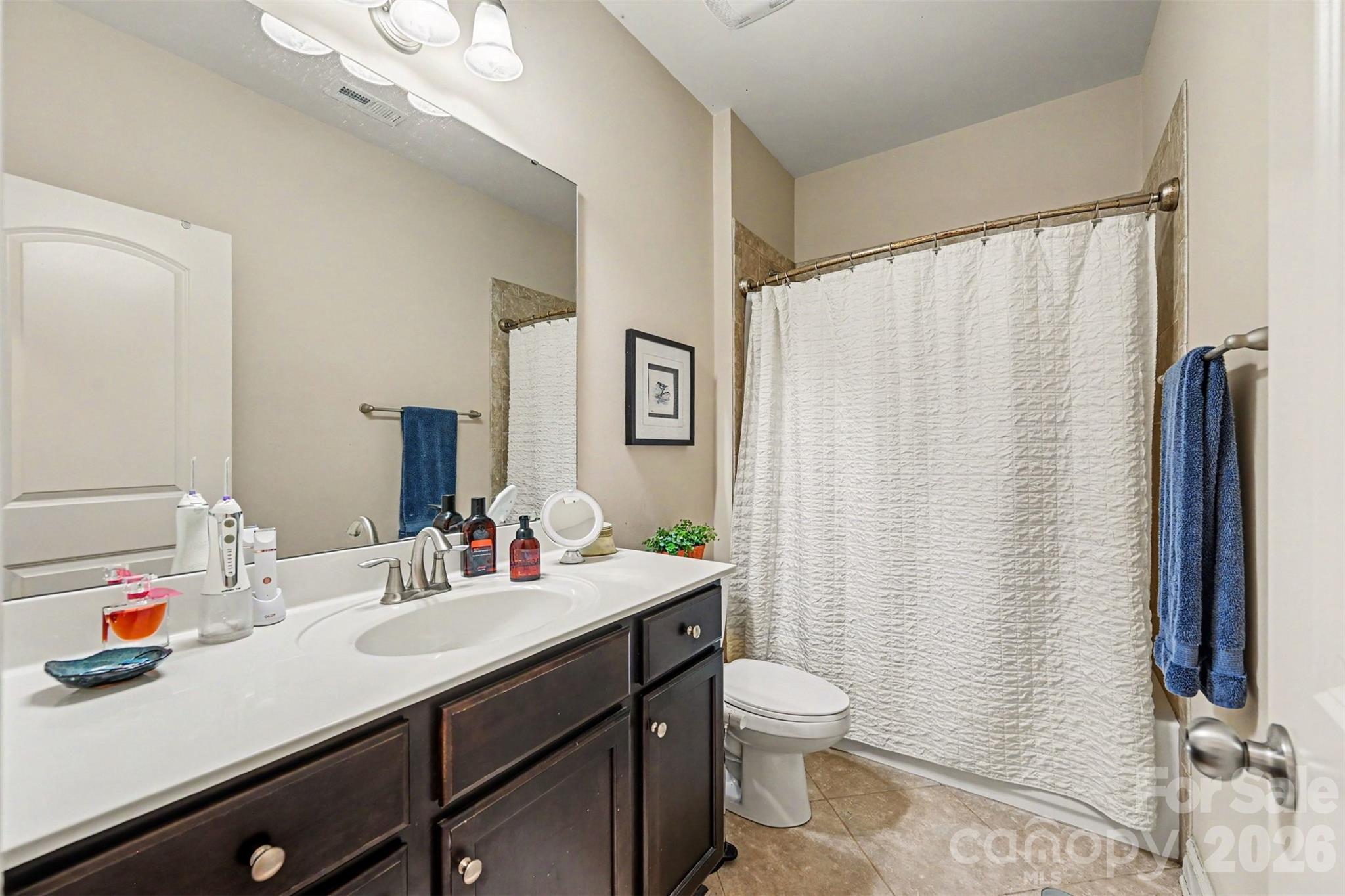Full Bath - 4106 Deer Track Court, Mint Hill