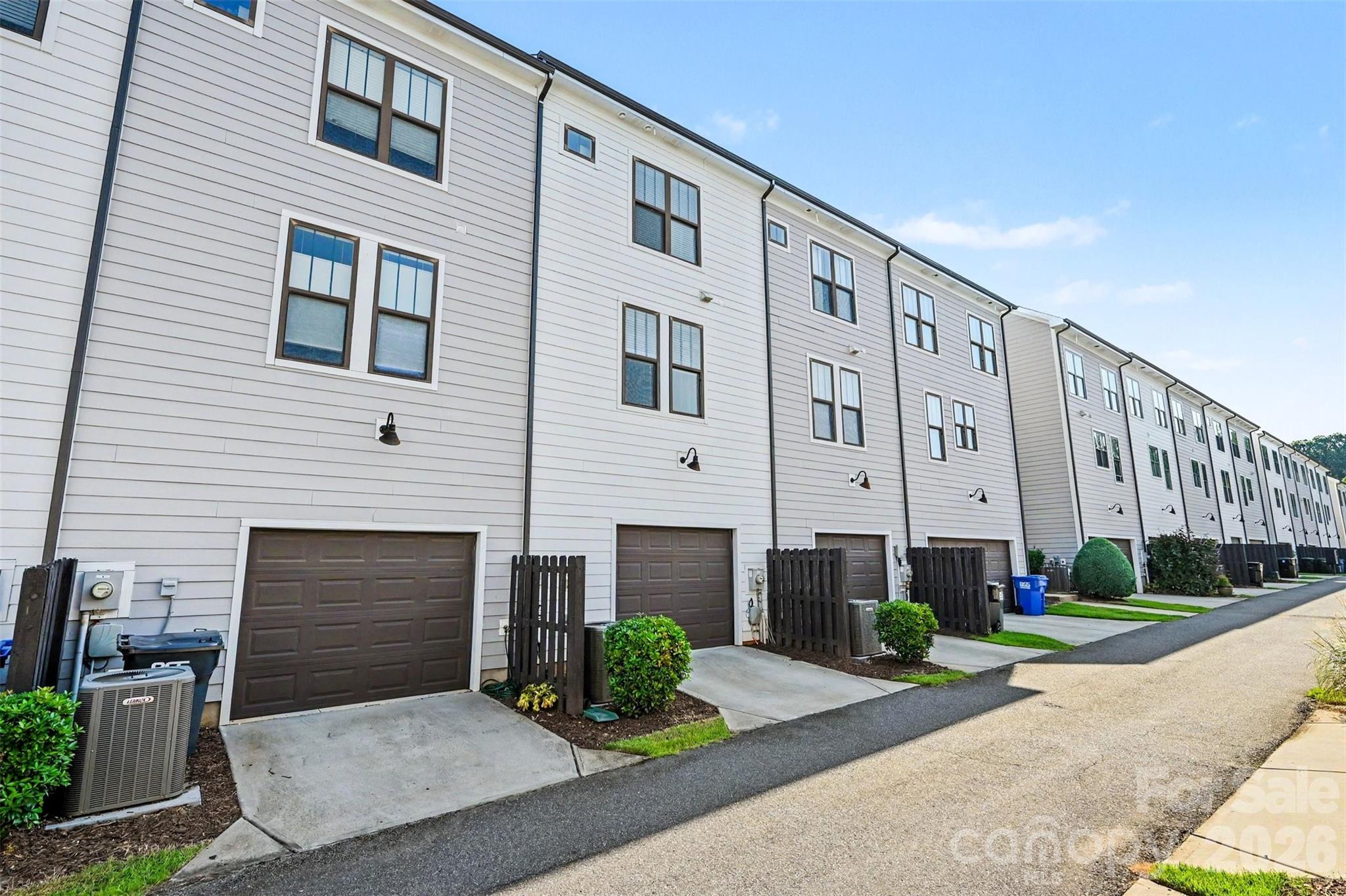 Townhouse at 129 Capital Avenue, Mooresville, photo 28 of 44