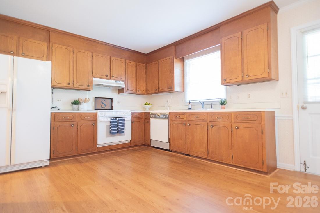Kitchen 2 - 3401 Tracelake Drive, Matthews
