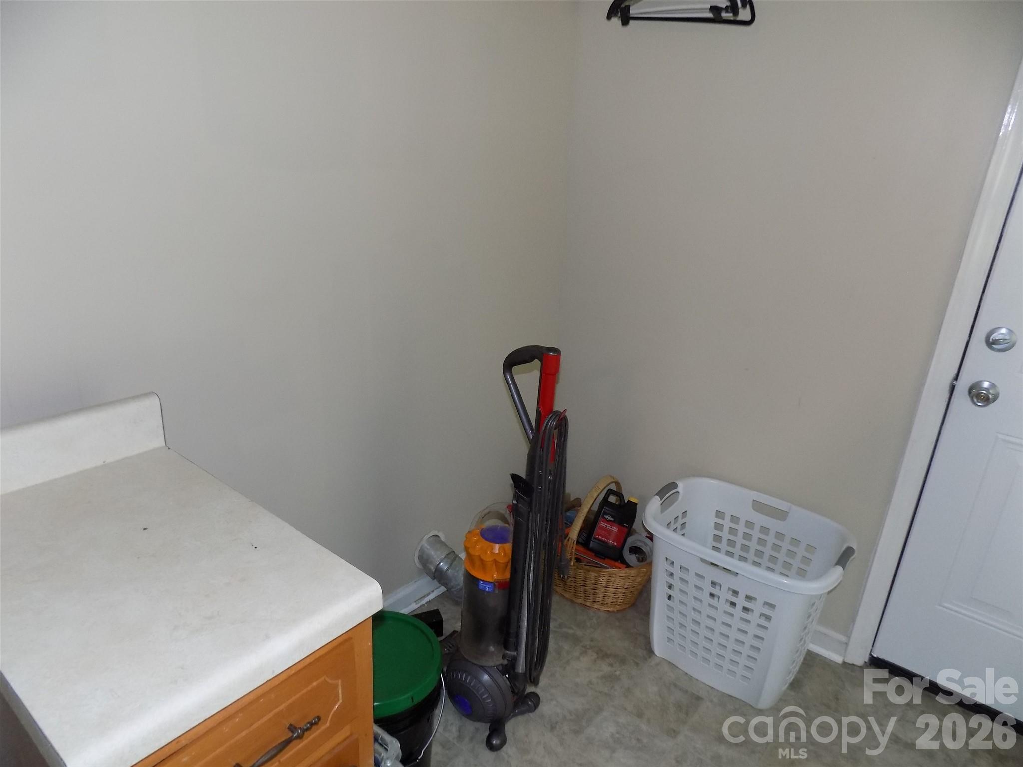 Laundry Room - 201 Horsley Avenue, Belmont