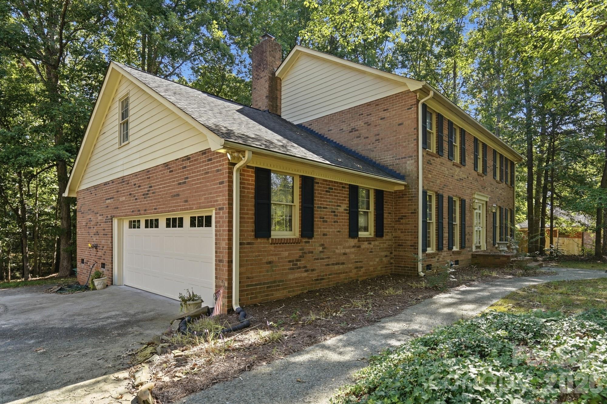 Single Family Residence at 2504 Knights Court, Monroe, photo 2 of 47