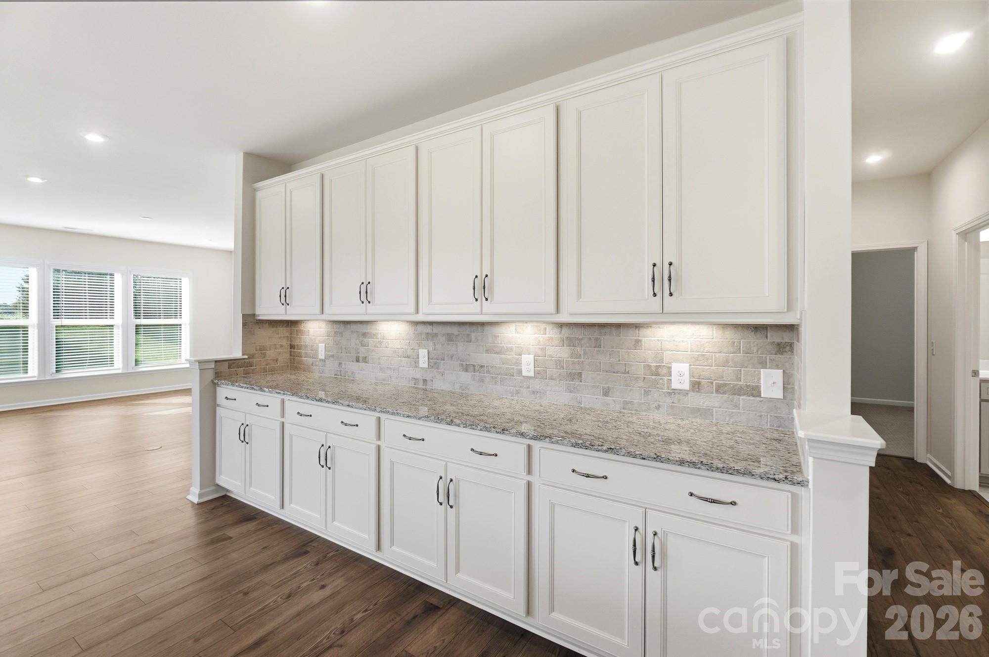 Single Family Residence at 1620 Red Leaf Drive, Fort Mill, photo 13 of 42