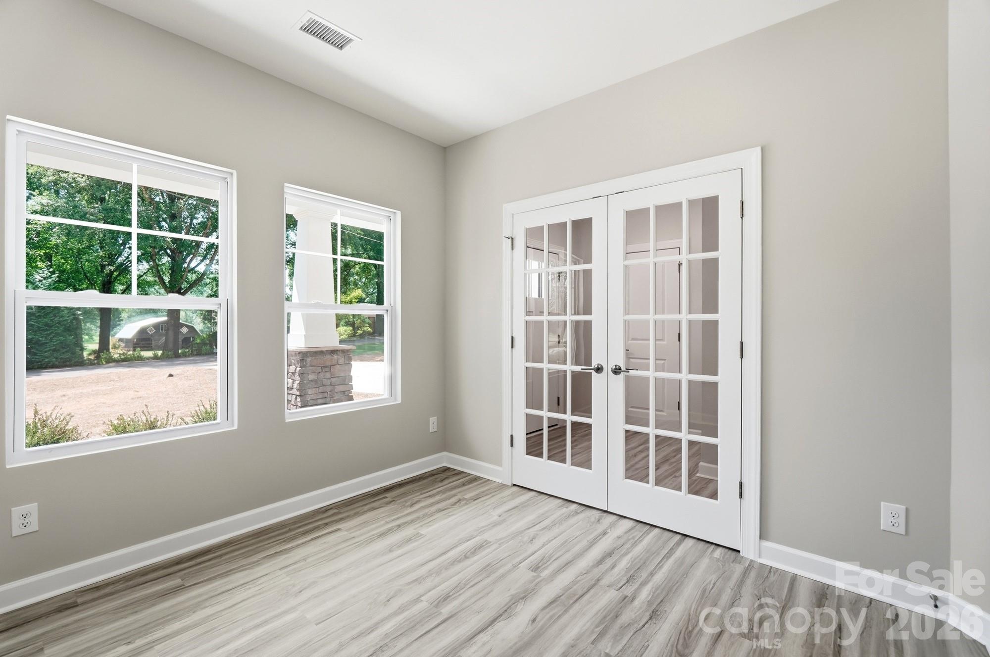 Single Family Residence at 148 Brandy Lane, Statesville, photo 4 of 40
