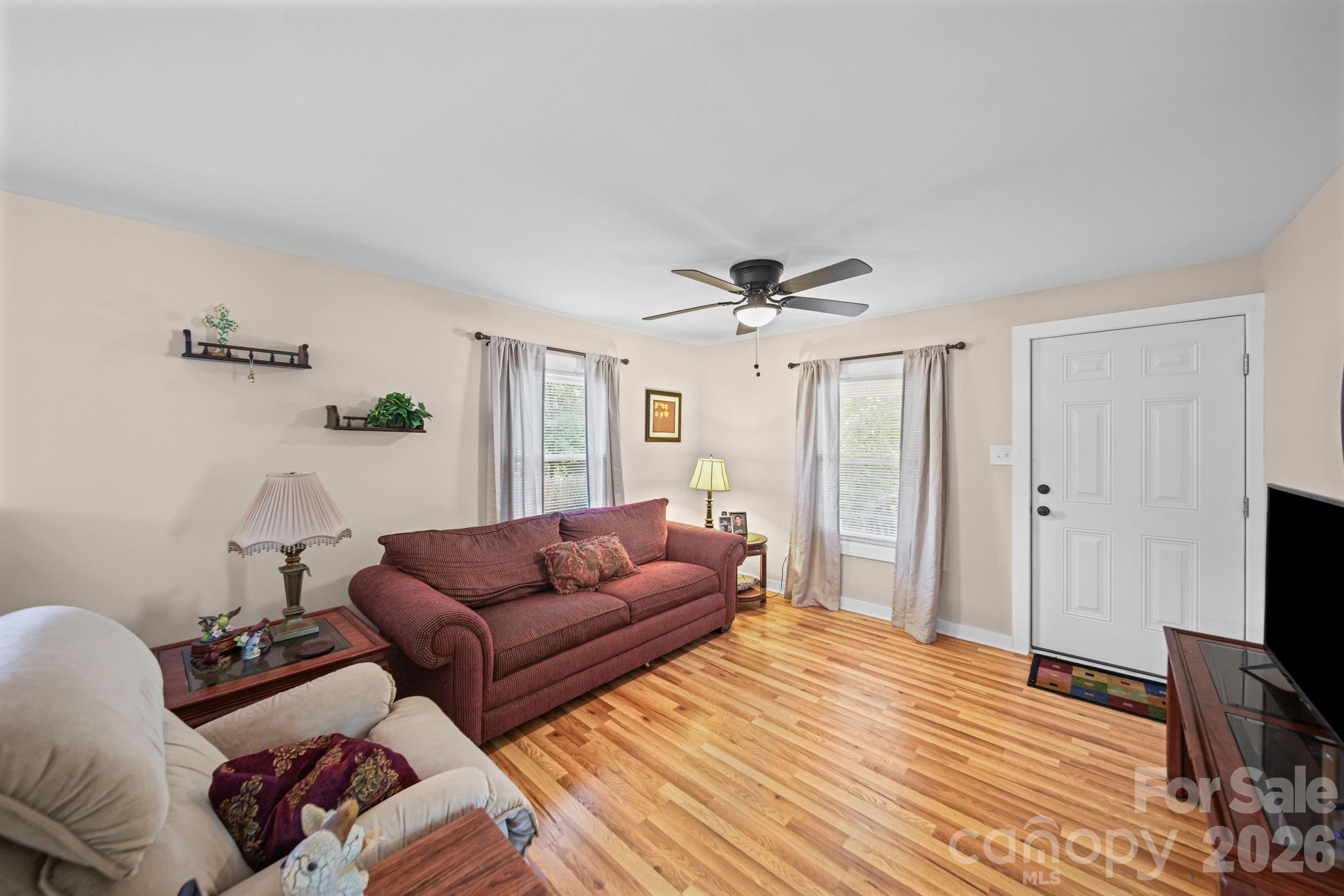 Single Family Residence at 215 Small Street, Kannapolis, photo 14 of 23