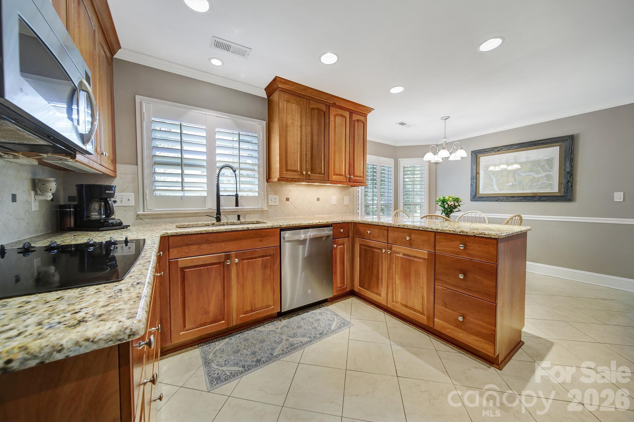 Single Family Residence at 445 Cranborne Chase None, Fort Mill, photo 10 of 45