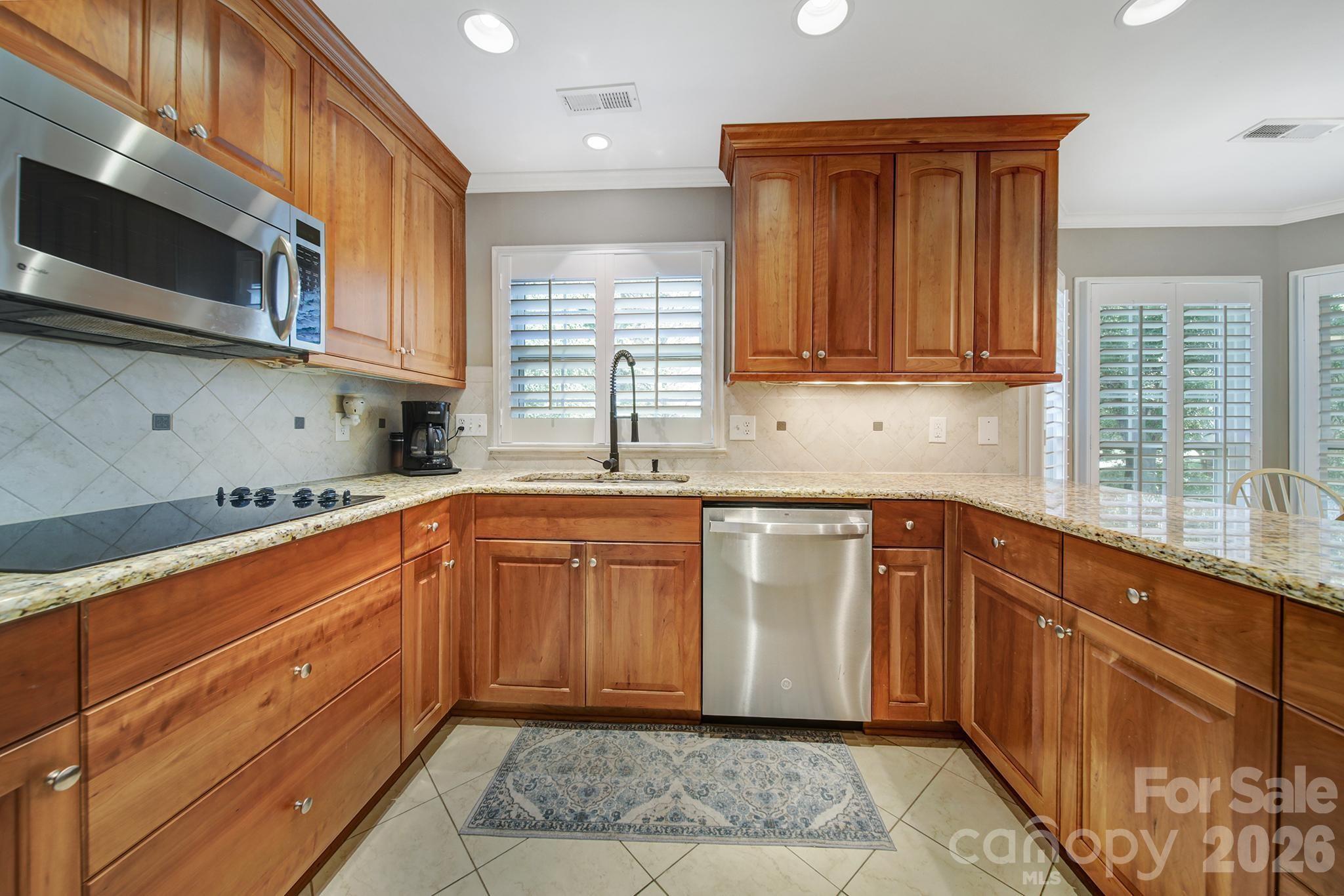 Single Family Residence at 445 Cranborne Chase None, Fort Mill, photo 11 of 45