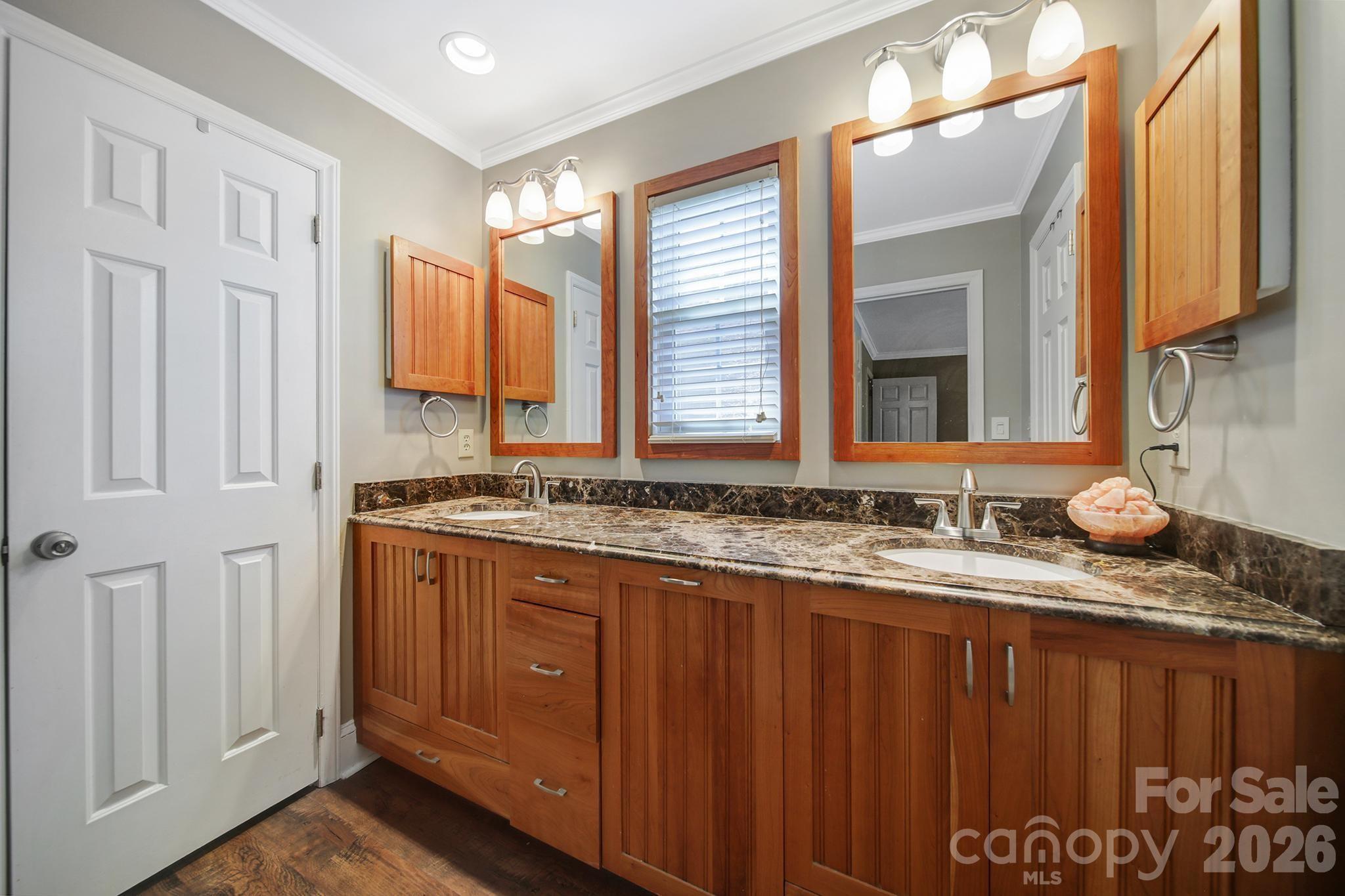 Single Family Residence at 445 Cranborne Chase None, Fort Mill, photo 14 of 45