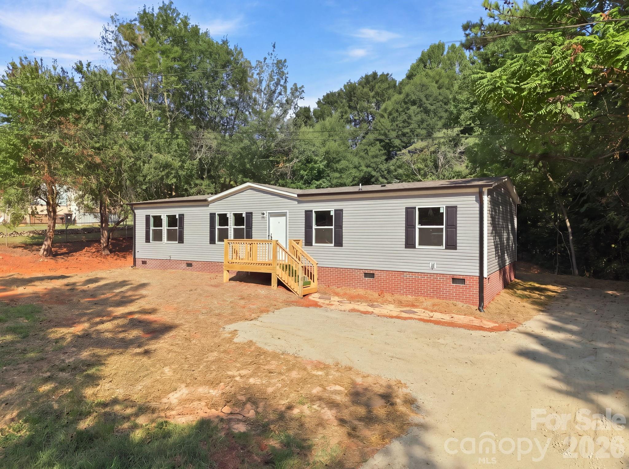Single Family Residence at 1028 Dorset Lane, Lincolnton, photo 3 of 31