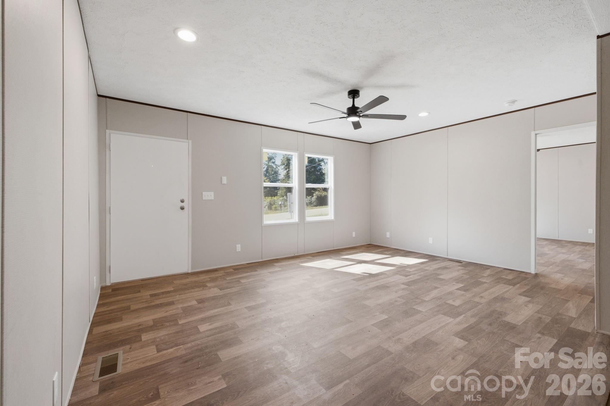 Single Family Residence at 1028 Dorset Lane, Lincolnton, photo 5 of 31