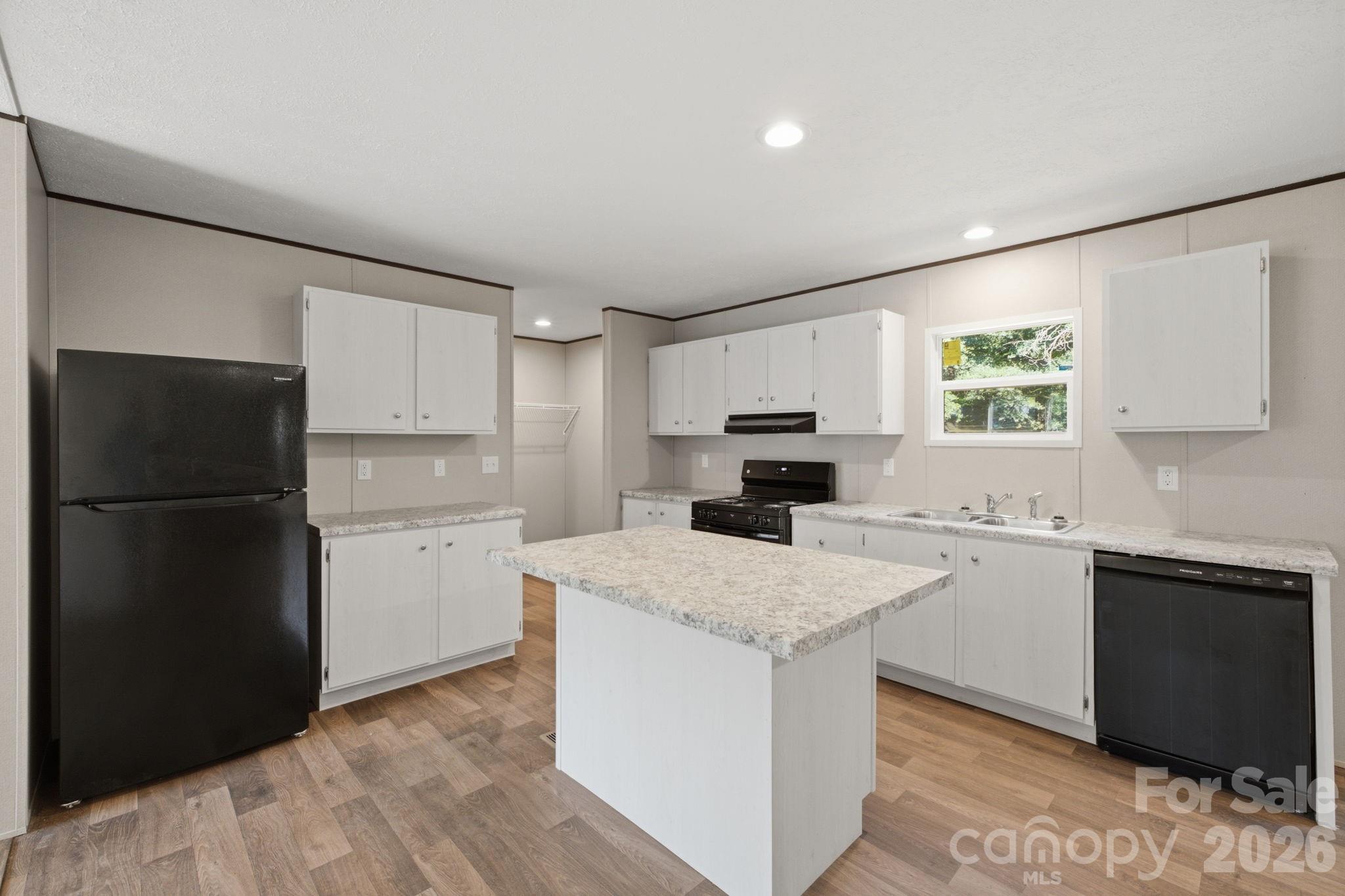 Single Family Residence at 1028 Dorset Lane, Lincolnton, photo 10 of 31