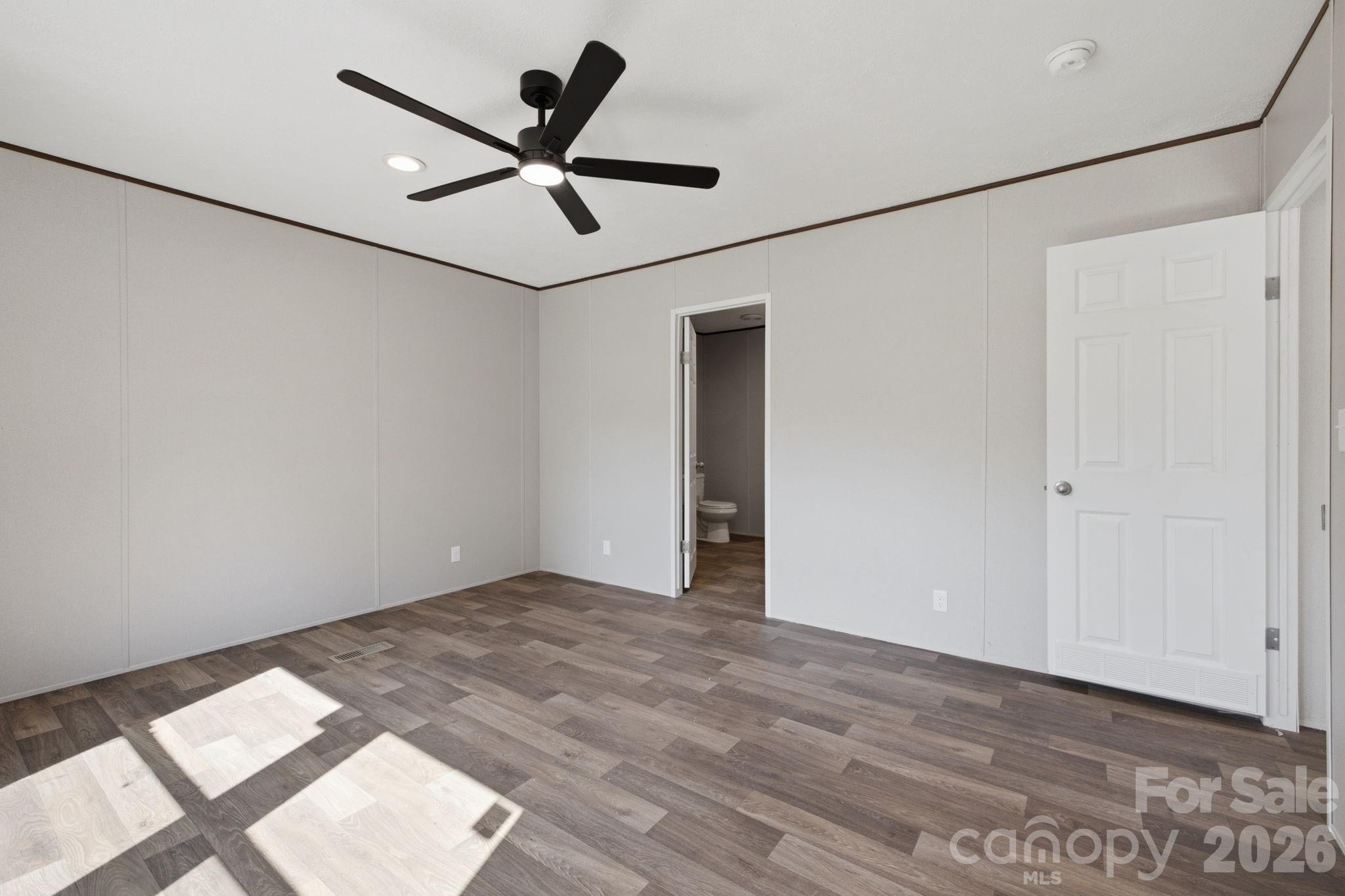 Single Family Residence at 1028 Dorset Lane, Lincolnton, photo 16 of 31