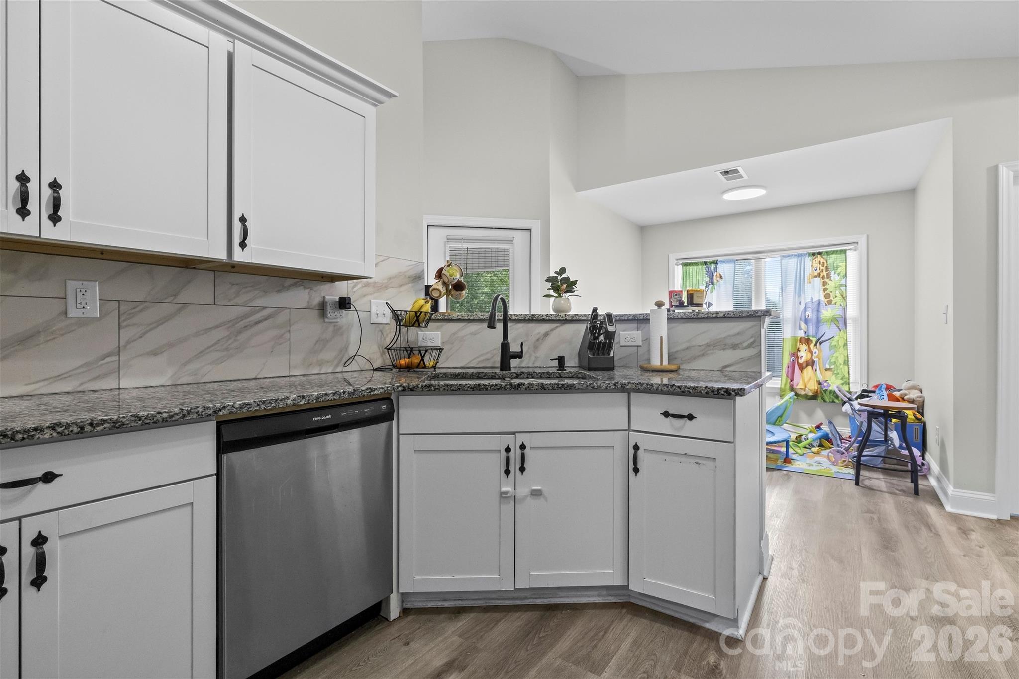 Single Family Residence at 4049 Fincher Road, Matthews, photo 11 of 27