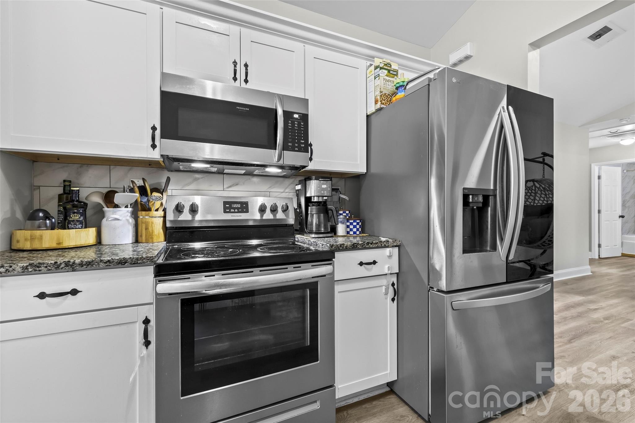 Single Family Residence at 4049 Fincher Road, Matthews, photo 12 of 27