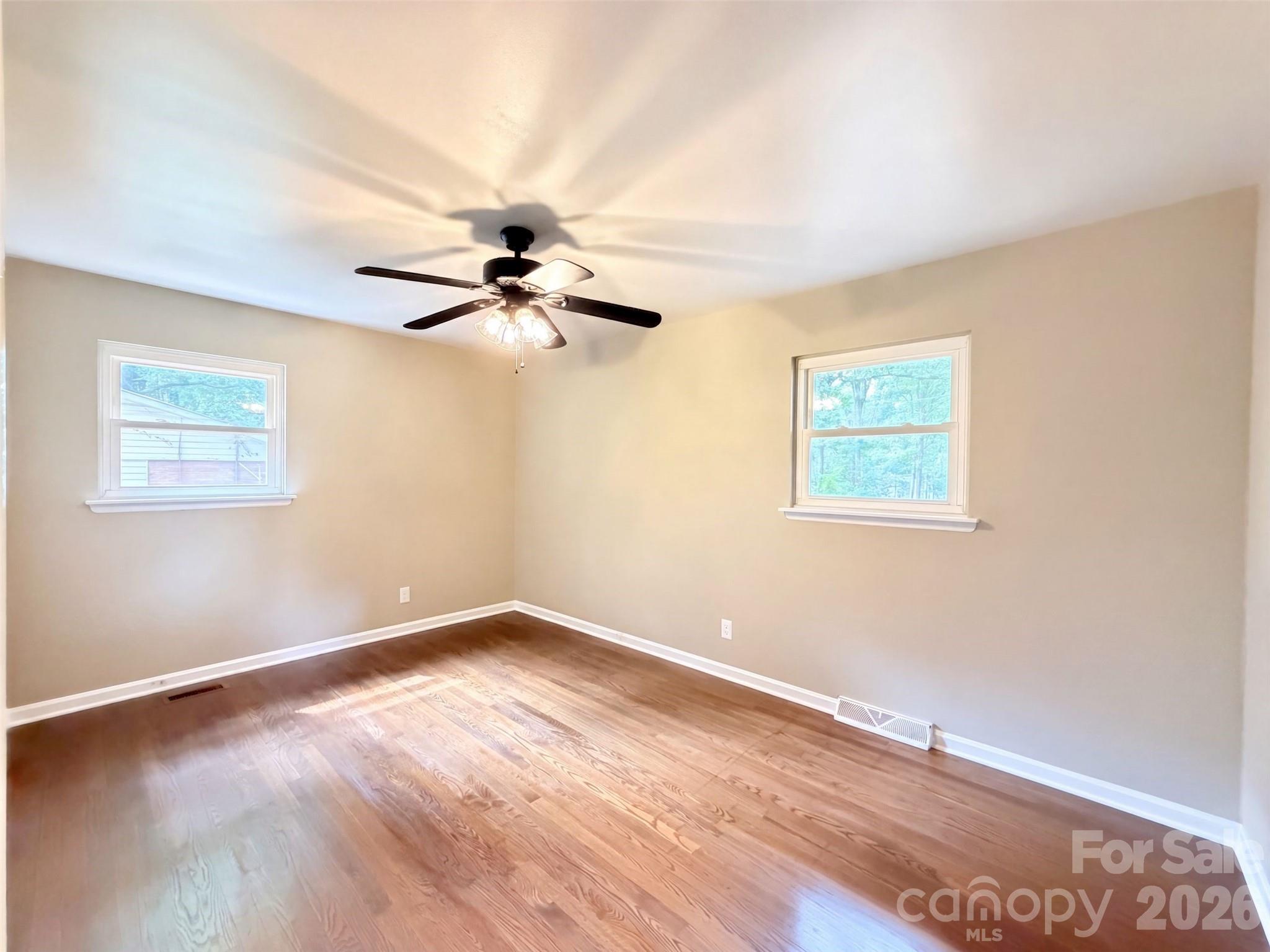 Single Family Residence at 117 Robinson Avenue, Matthews, photo 9 of 21