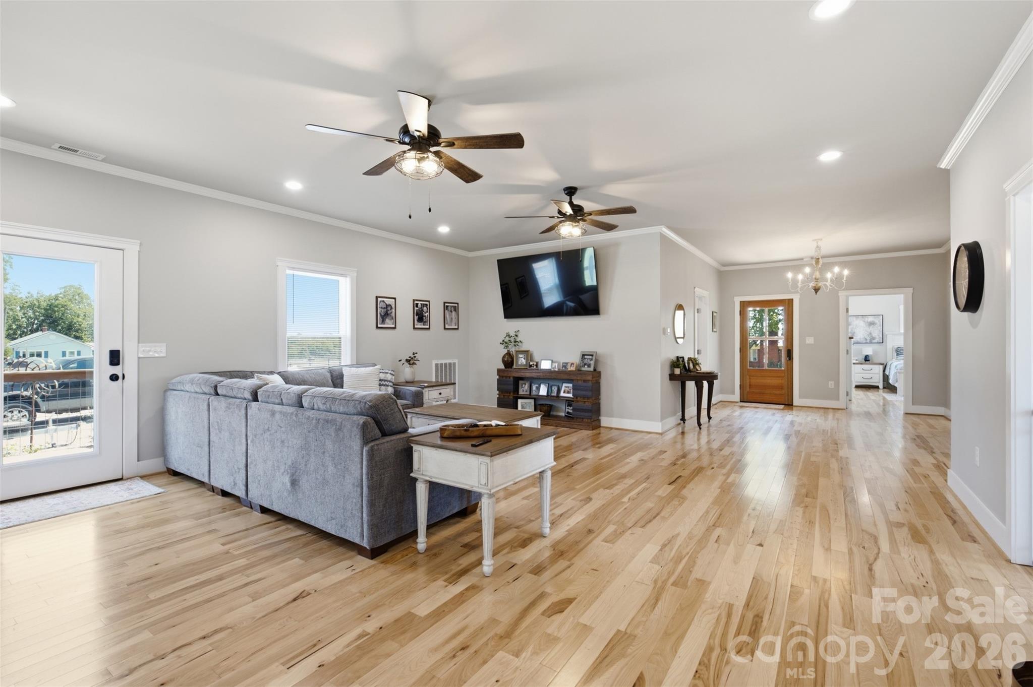 Single Family Residence at 5712 Hoover Elmore Road, Vale, photo 4 of 23