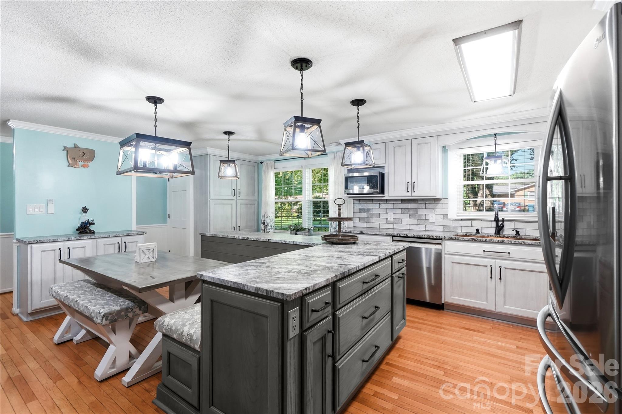 Single Family Residence at 1690 26th Street NE, Hickory, photo 10 of 42