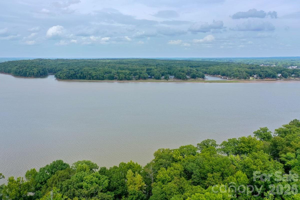 238 Bluff Lane