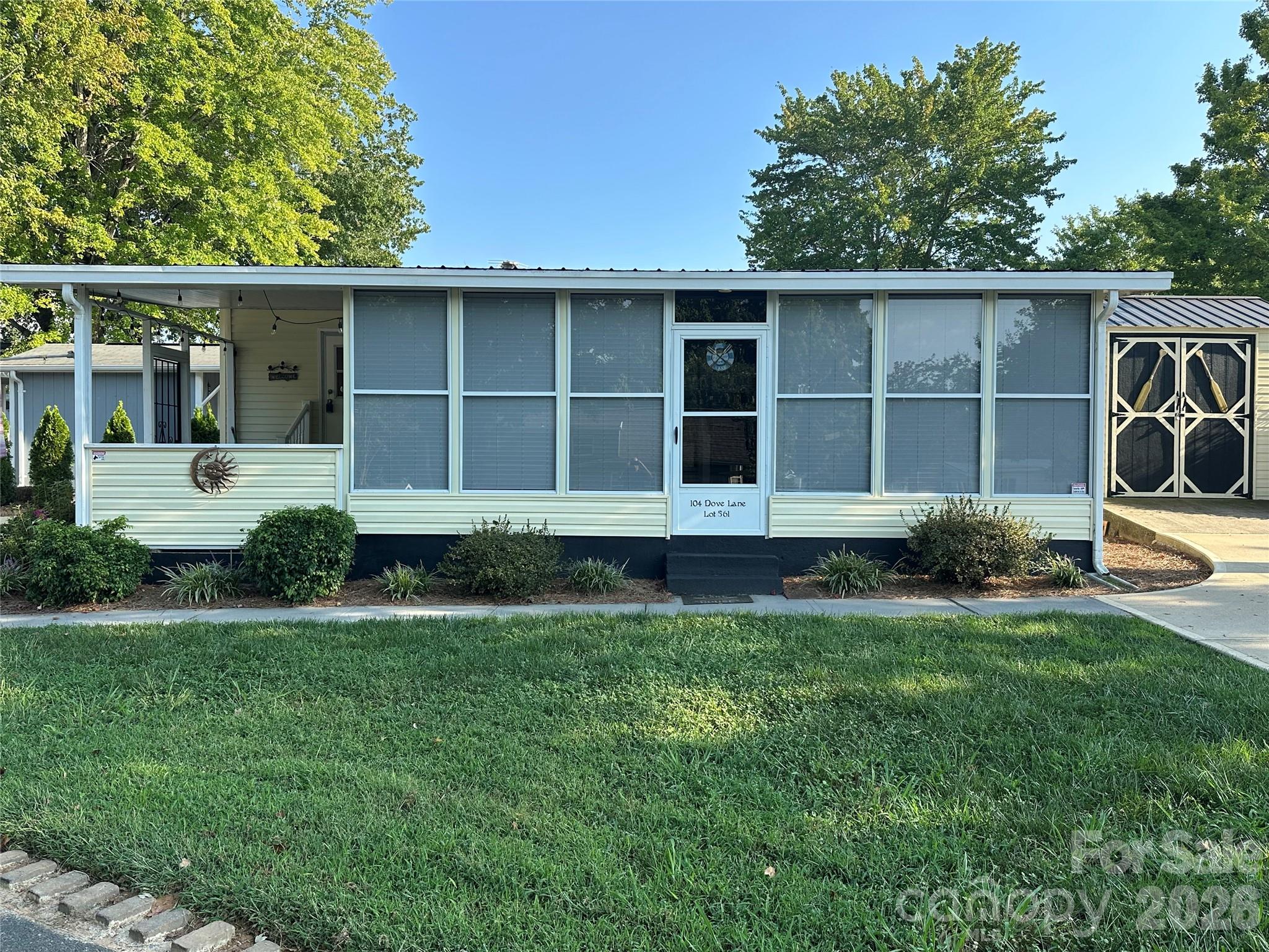 104 Dove Lane