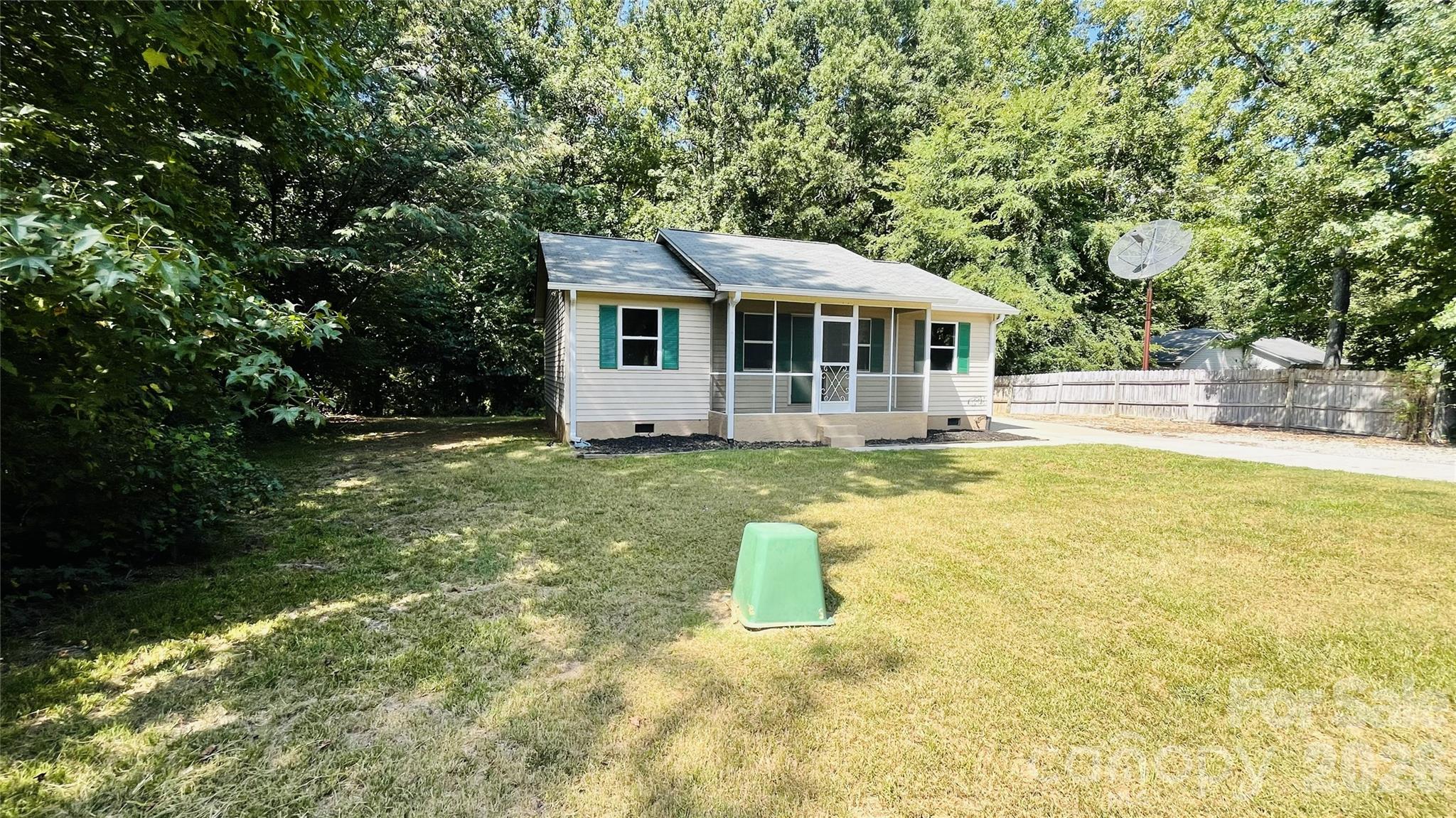 Single Family Residence at 828 Cornelius Road, Mooresville, photo 21 of 28