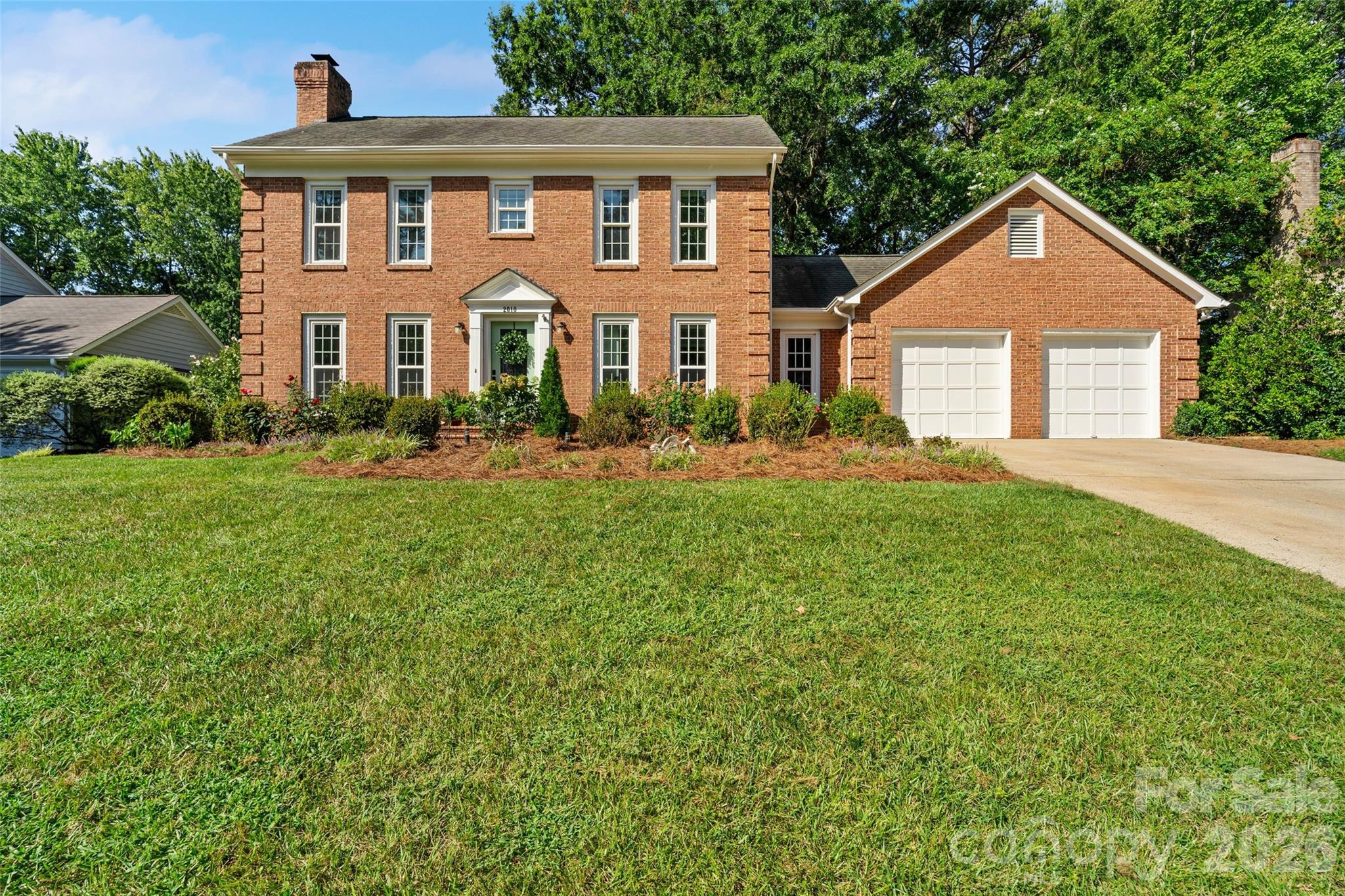 Front Exterior - 2010 Glendalough Lane, Matthews