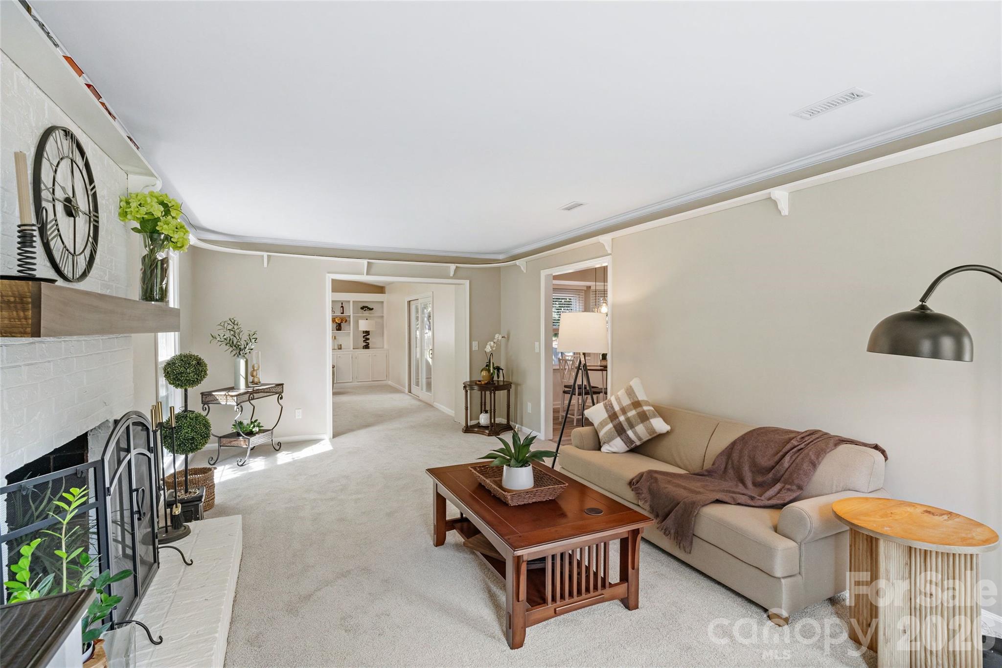 Living Room - 2010 Glendalough Lane, Matthews