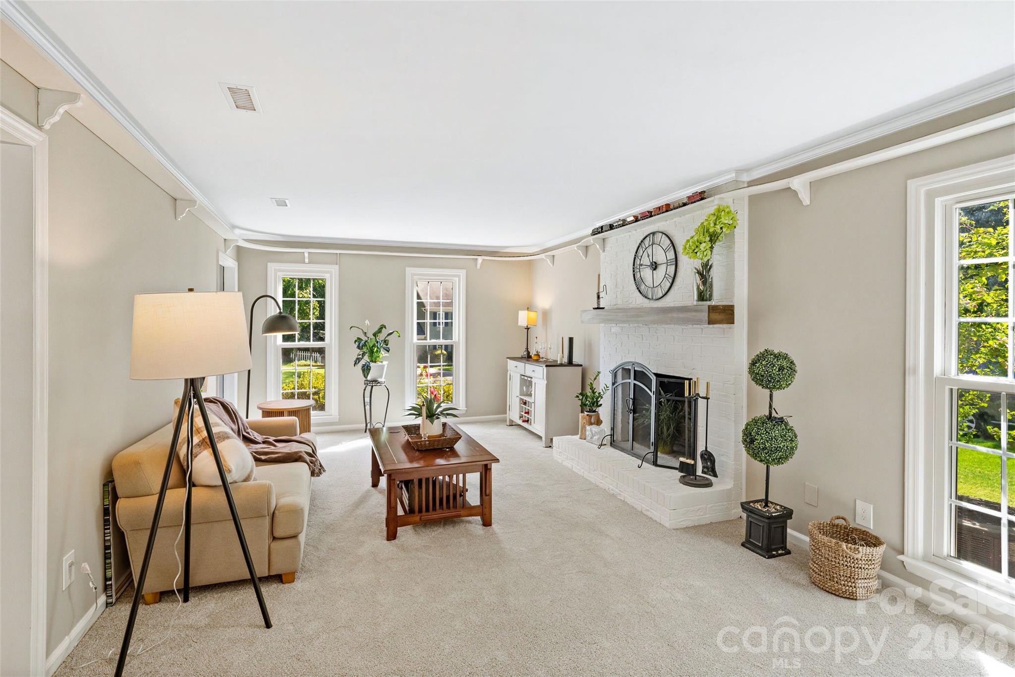 Living Room - 2010 Glendalough Lane, Matthews