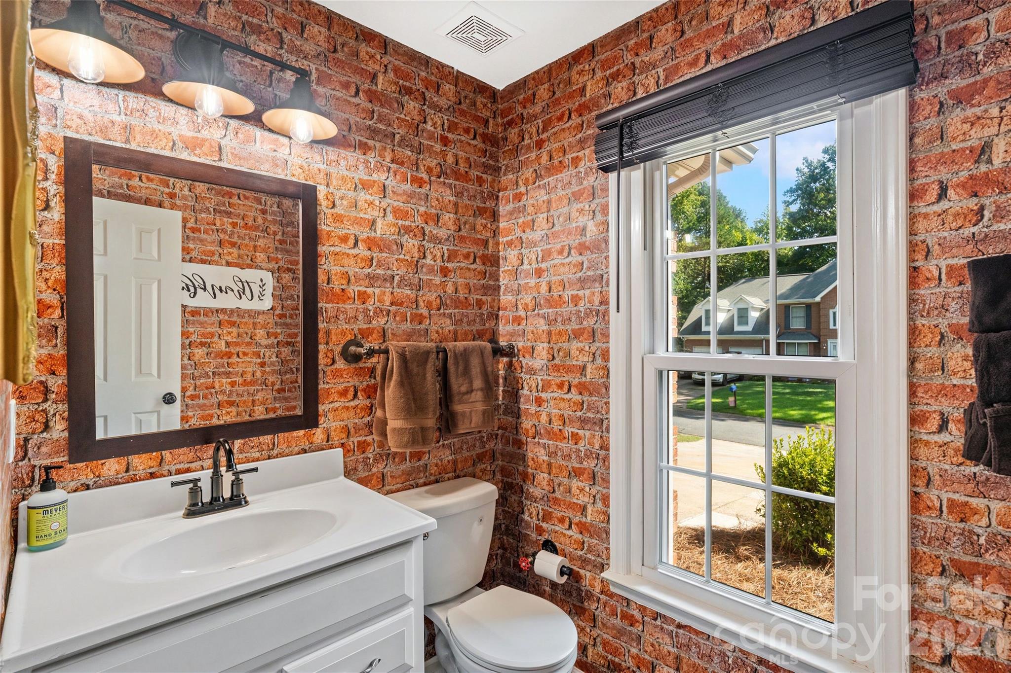 Main Level Half-Bath - 2010 Glendalough Lane, Matthews