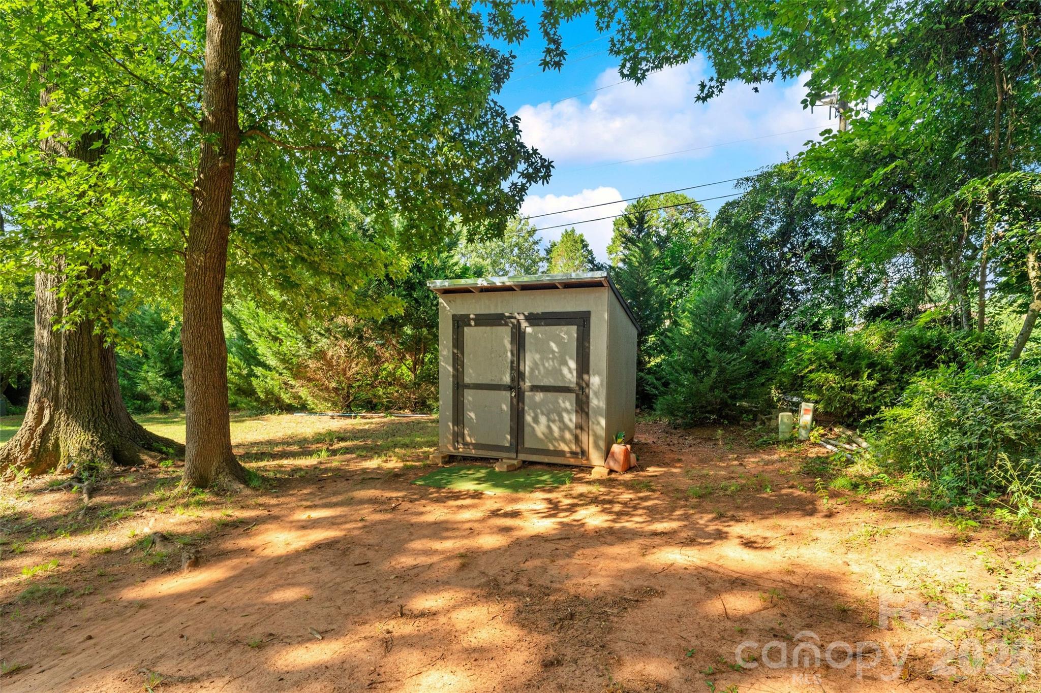 Storage Shed - 2010 Glendalough Lane, Matthews