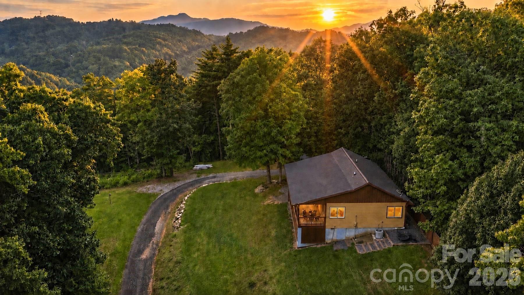 Single Family Residence at 280 Green Oaks Road, Bryson City, photo 3 of 47