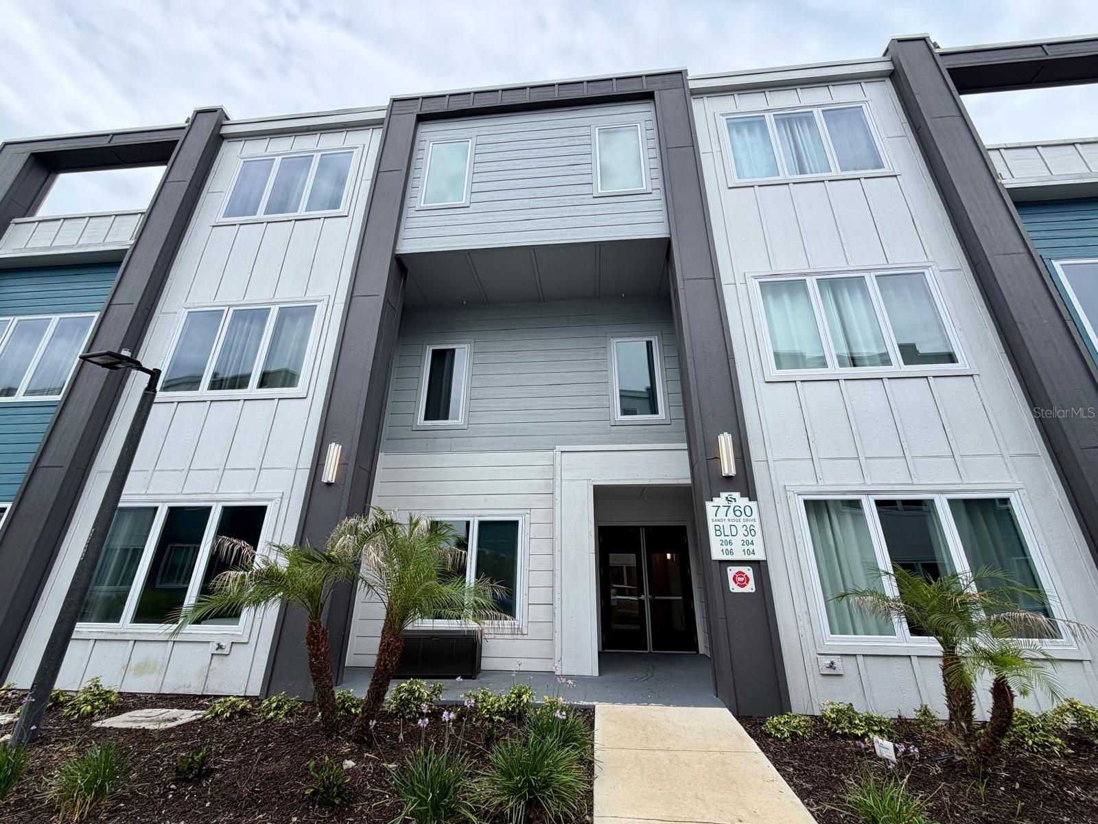 7760 SANDY RIDGE DR #206
