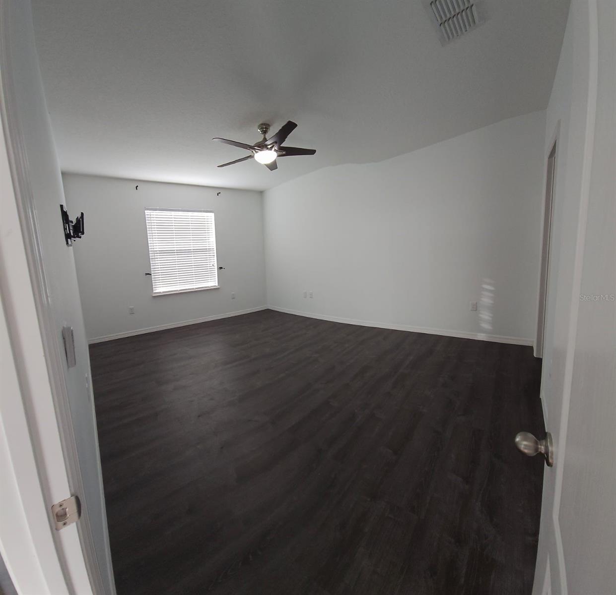 Single Family Residence at 618 JAMES CT, KISSIMMEE, photo 7 of 13
