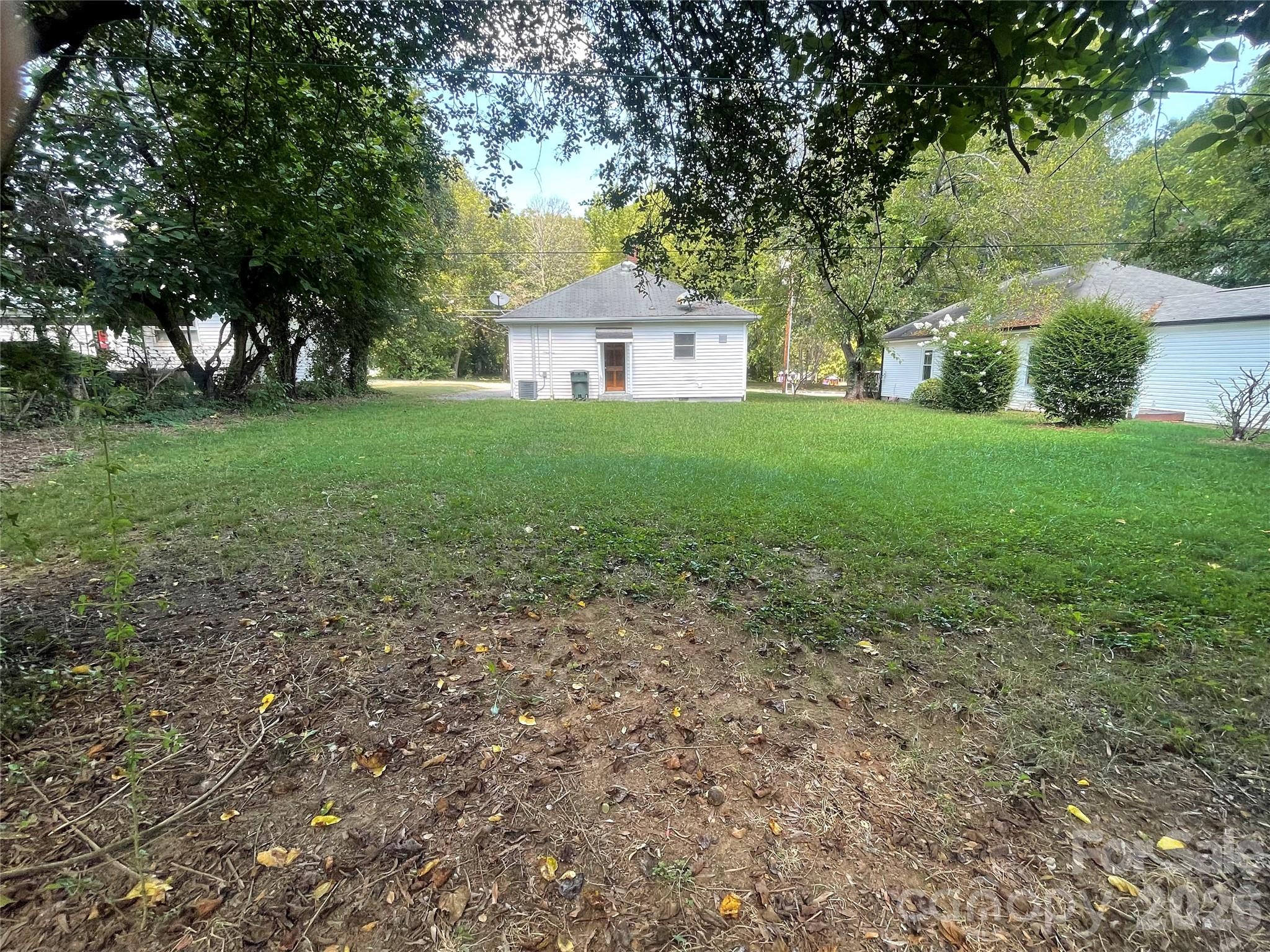 Single Family Residence at 72 Spencer Avenue, Mooresville, photo 12 of 12