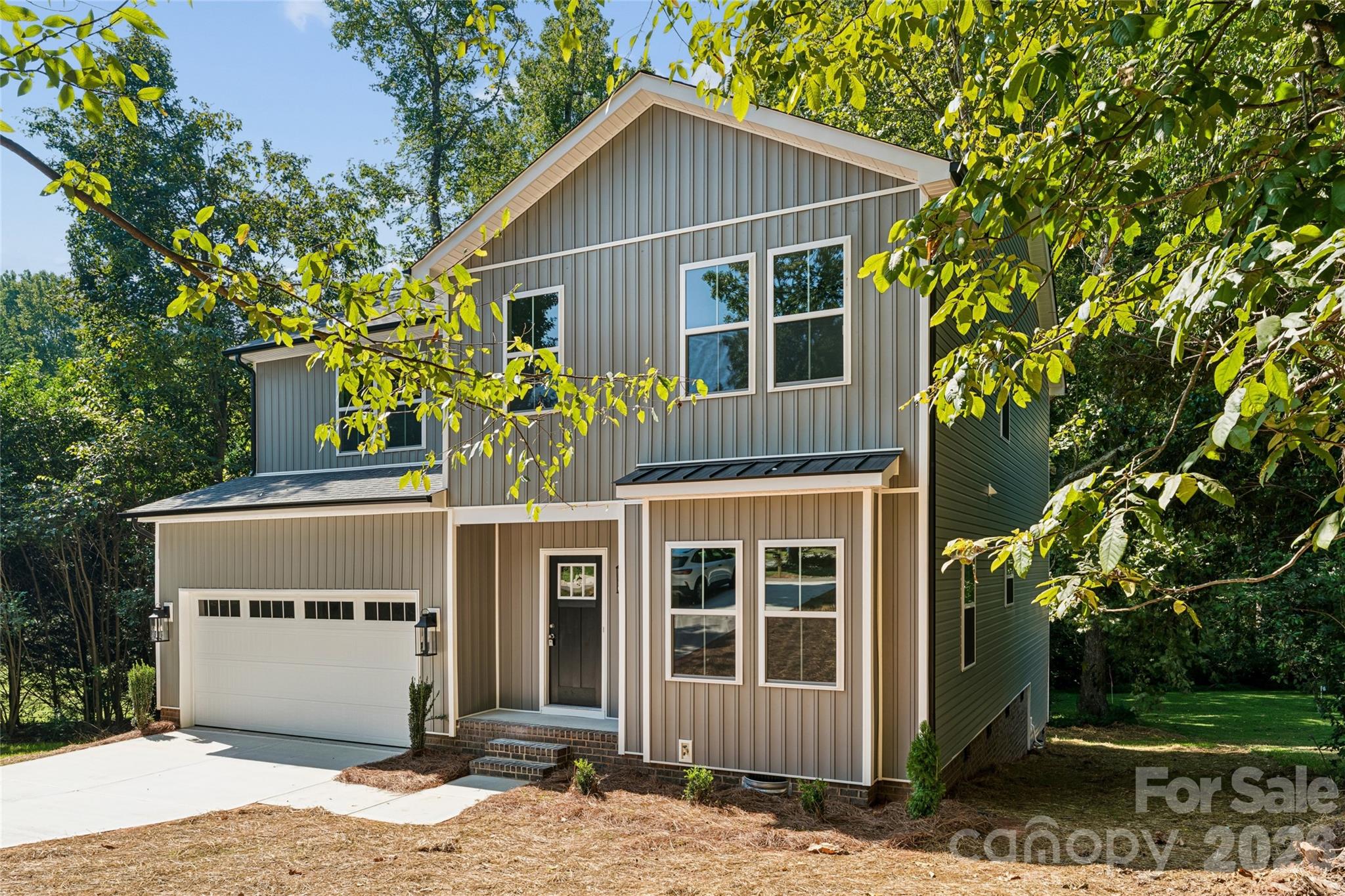 Single Family Residence at 8216 Willhill Road, Mint Hill, photo 3 of 44