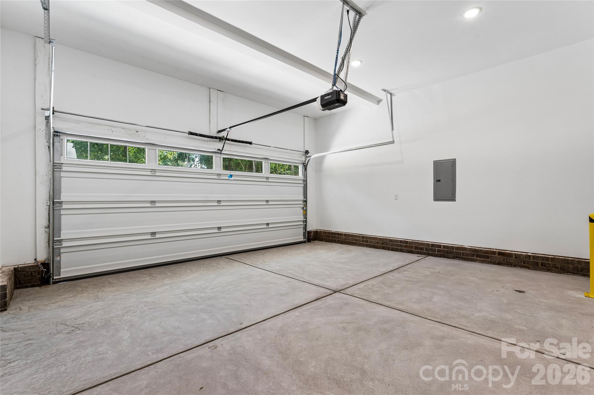 Single Family Residence at 8216 Willhill Road, Mint Hill, photo 20 of 44
