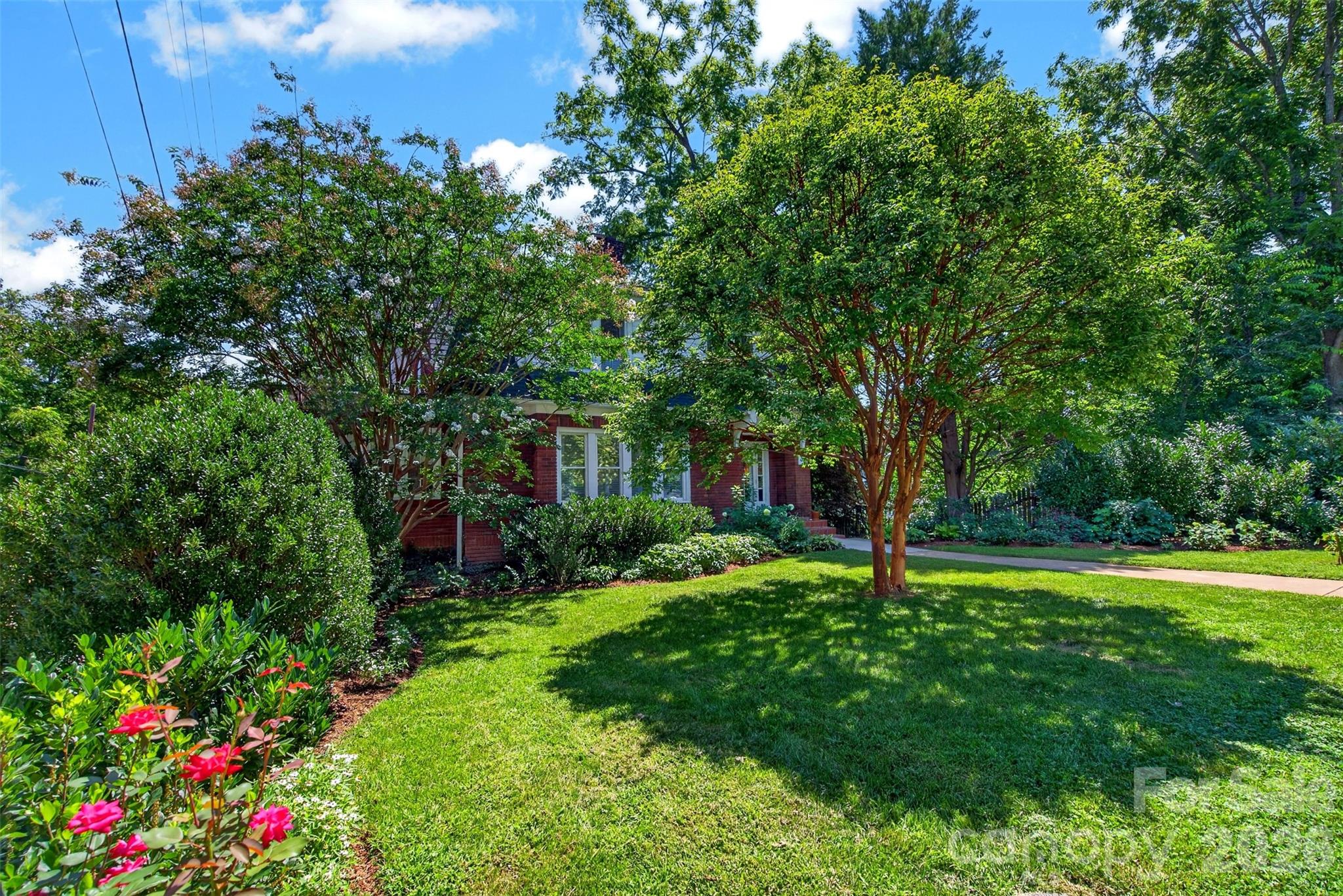Single Family Residence at 36 Mount Vernon Circle, Asheville, photo 44 of 48