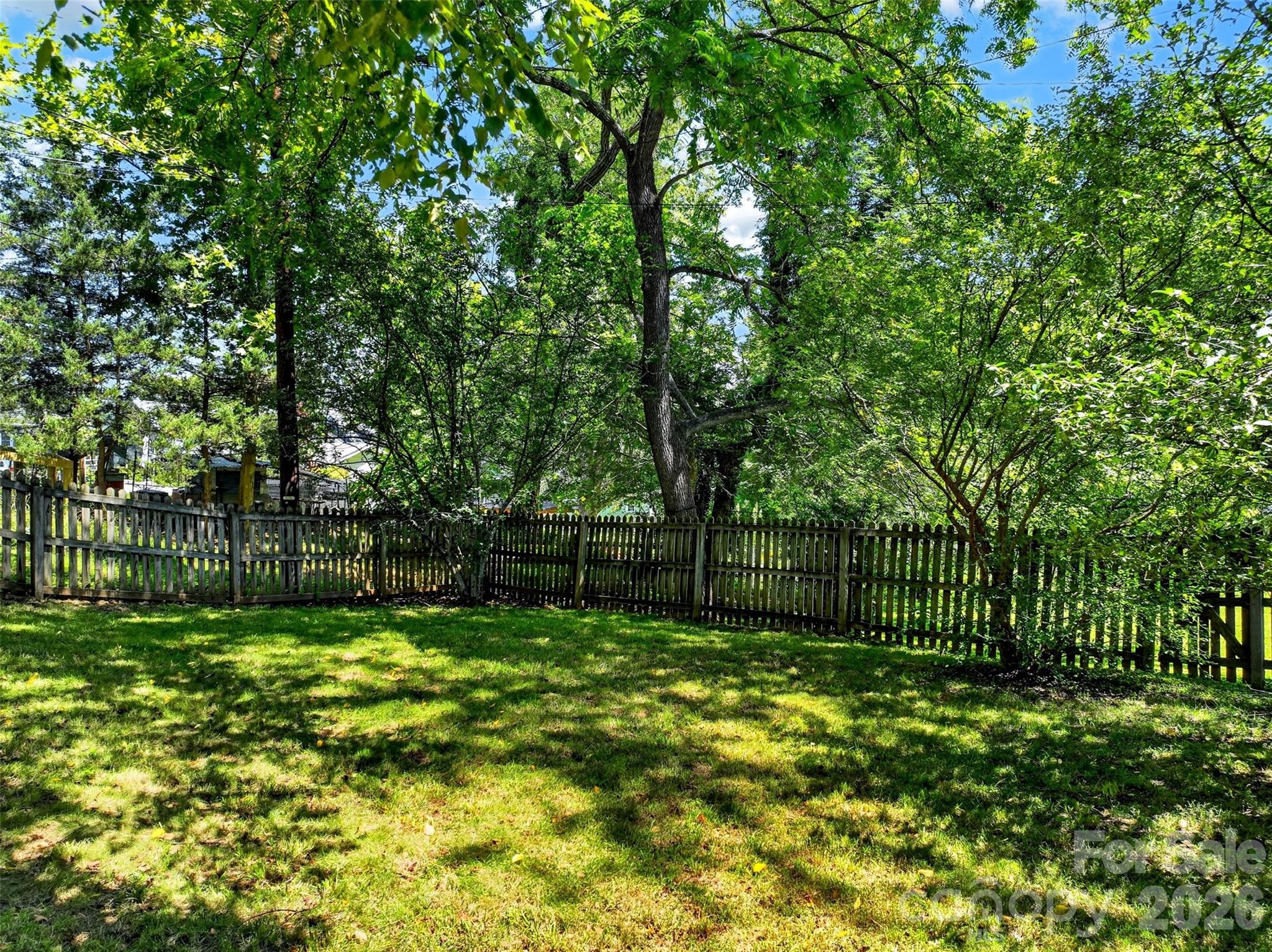 Single Family Residence at 36 Mount Vernon Circle, Asheville, photo 45 of 48