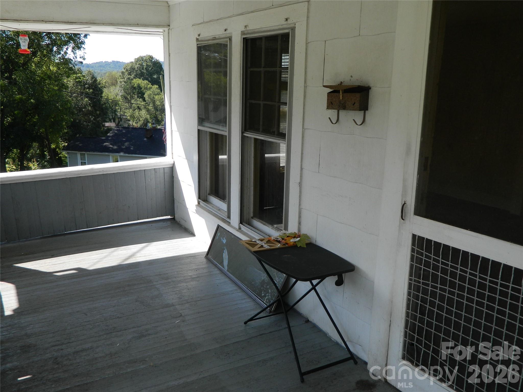 Front Porch - 310 Reform Street SW, Lenoir