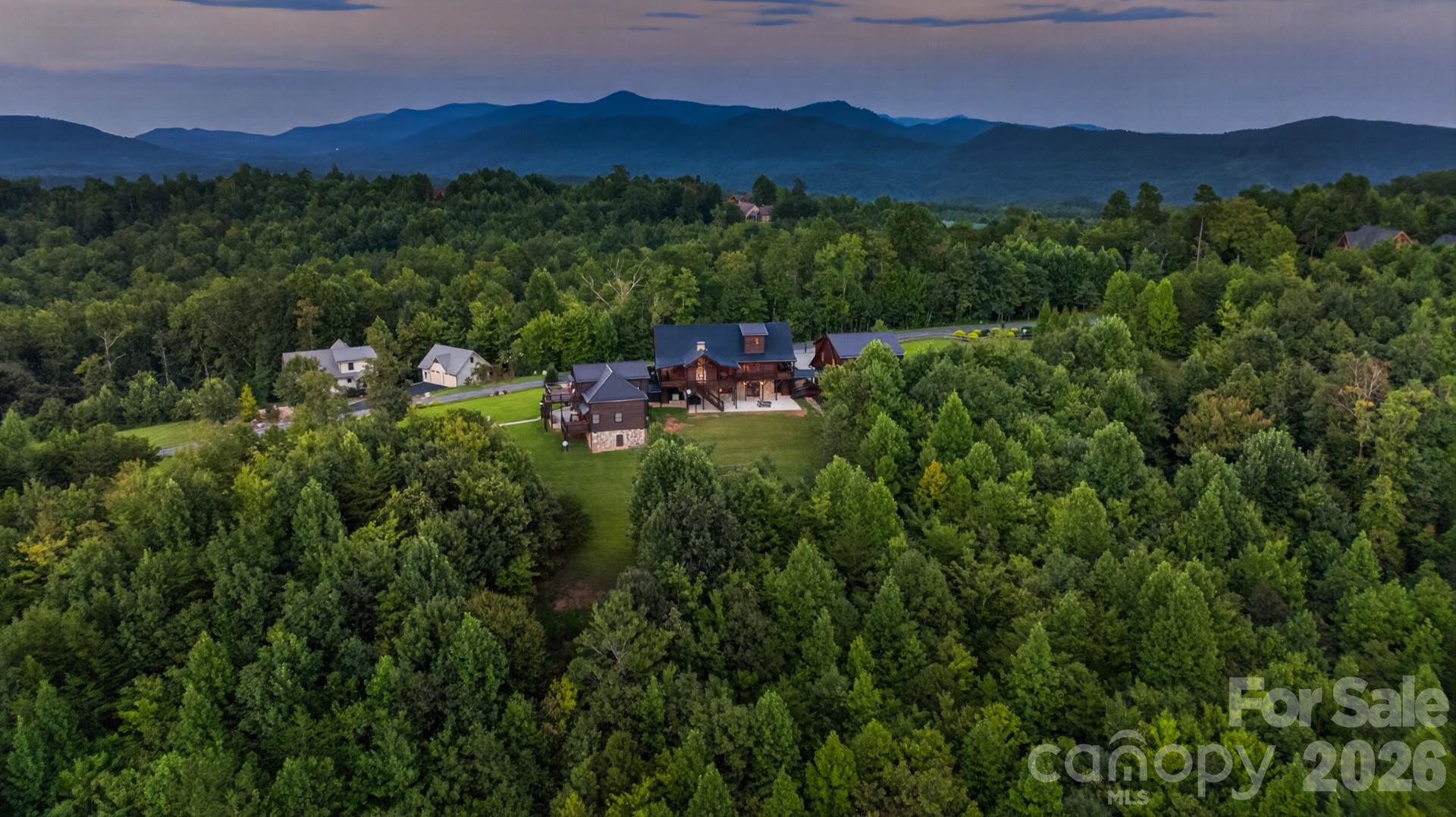 Single Family Residence at 147 Night Sky Drive, Nebo, photo 3 of 48