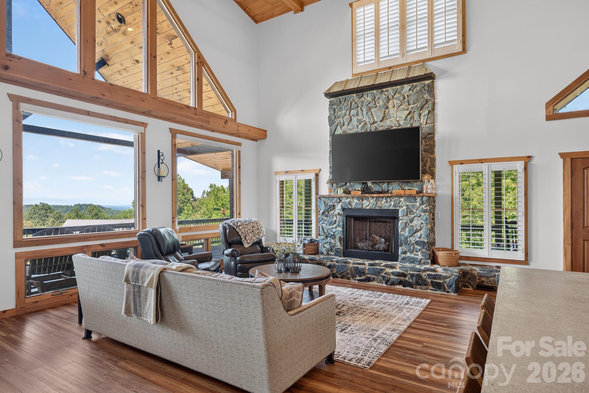 Single Family Residence at 147 Night Sky Drive, Nebo, photo 11 of 48