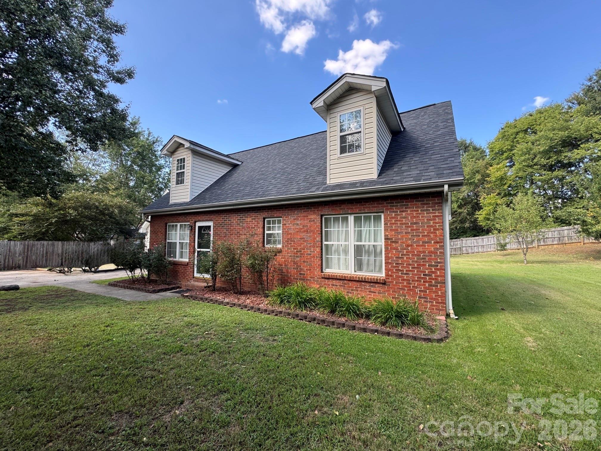 Single Family Residence at 4463 legend Street, Concord, photo 2 of 14