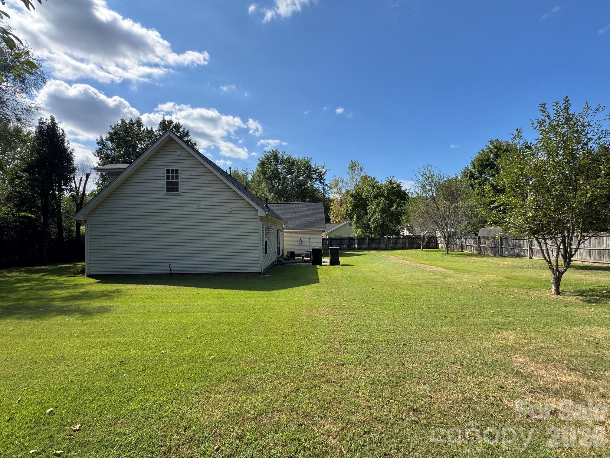 Single Family Residence at 4463 legend Street, Concord, photo 5 of 14