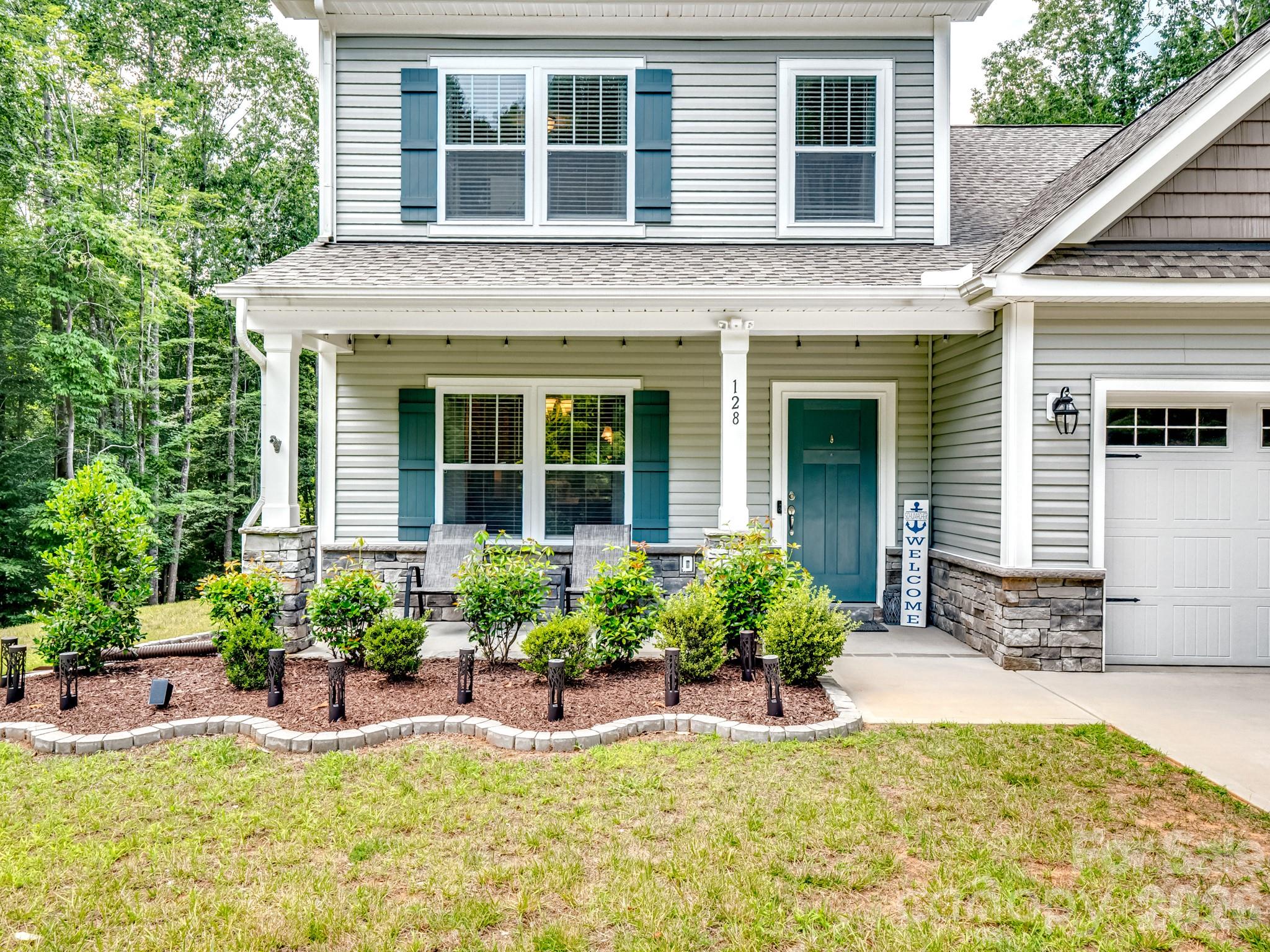 Single Family Residence at 128 S Harbor Watch Drive, Statesville, photo 37 of 48