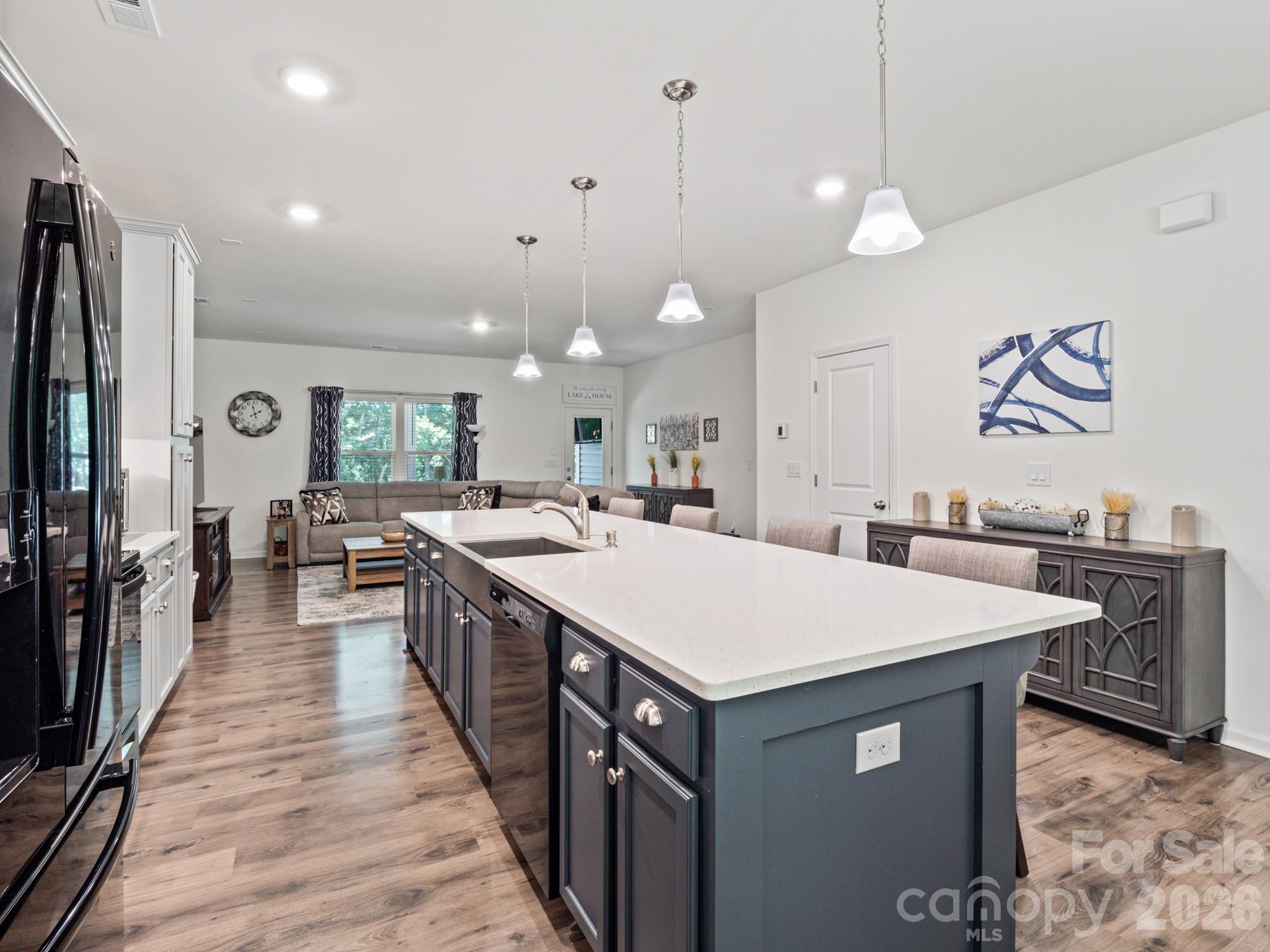 Single Family Residence at 128 S Harbor Watch Drive, Statesville, photo 8 of 48
