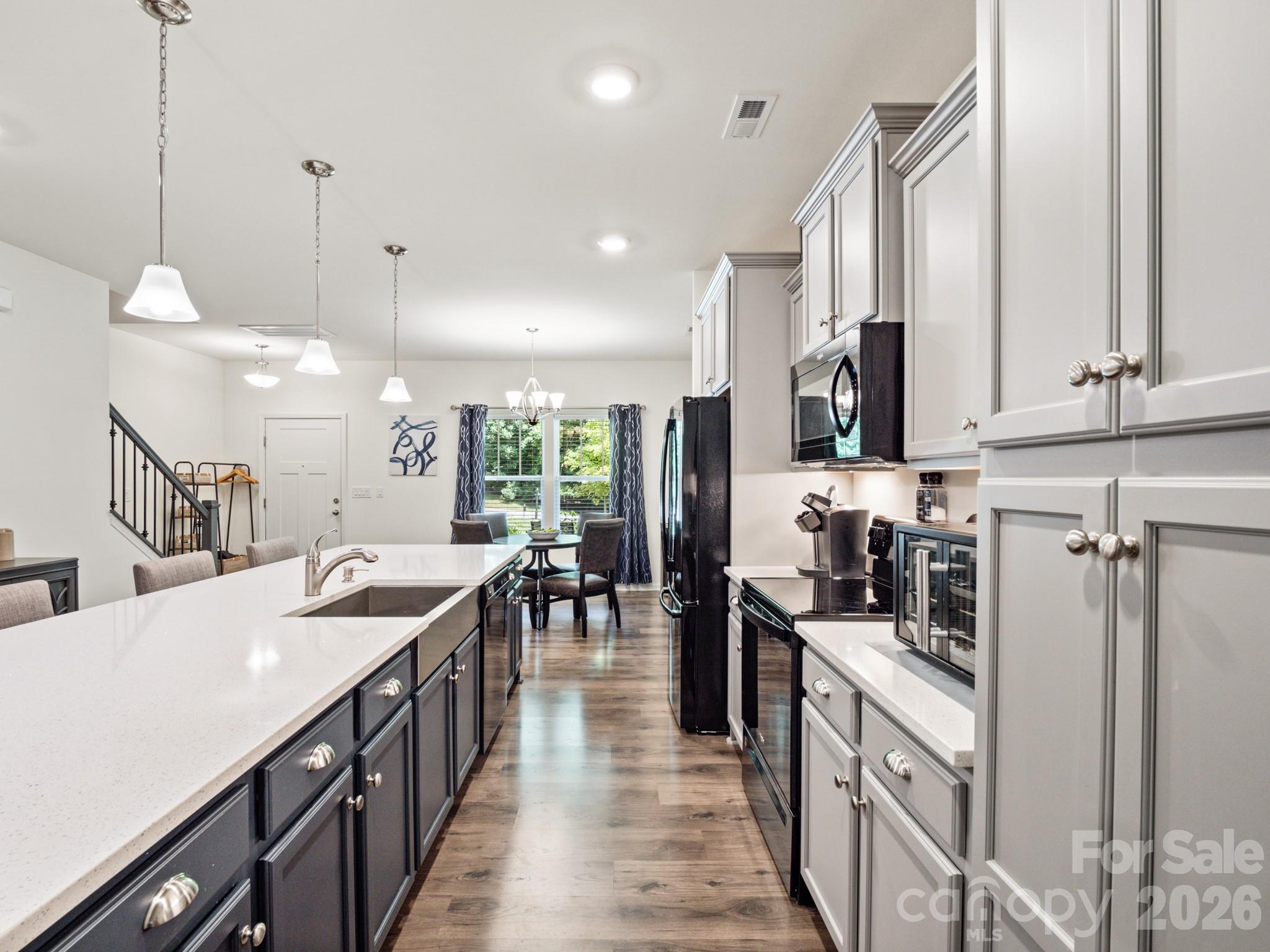 Single Family Residence at 128 S Harbor Watch Drive, Statesville, photo 10 of 48
