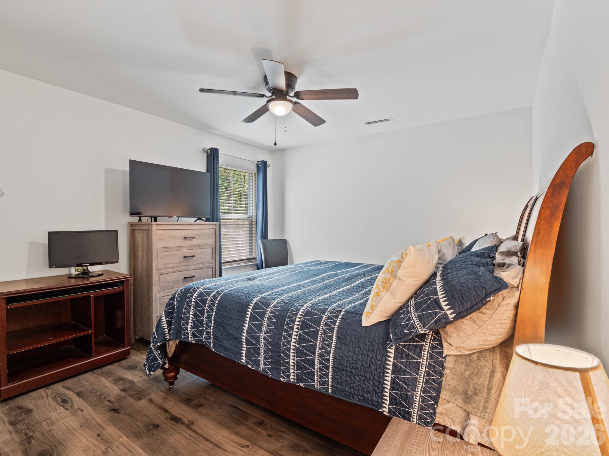 Single Family Residence at 128 S Harbor Watch Drive, Statesville, photo 25 of 48