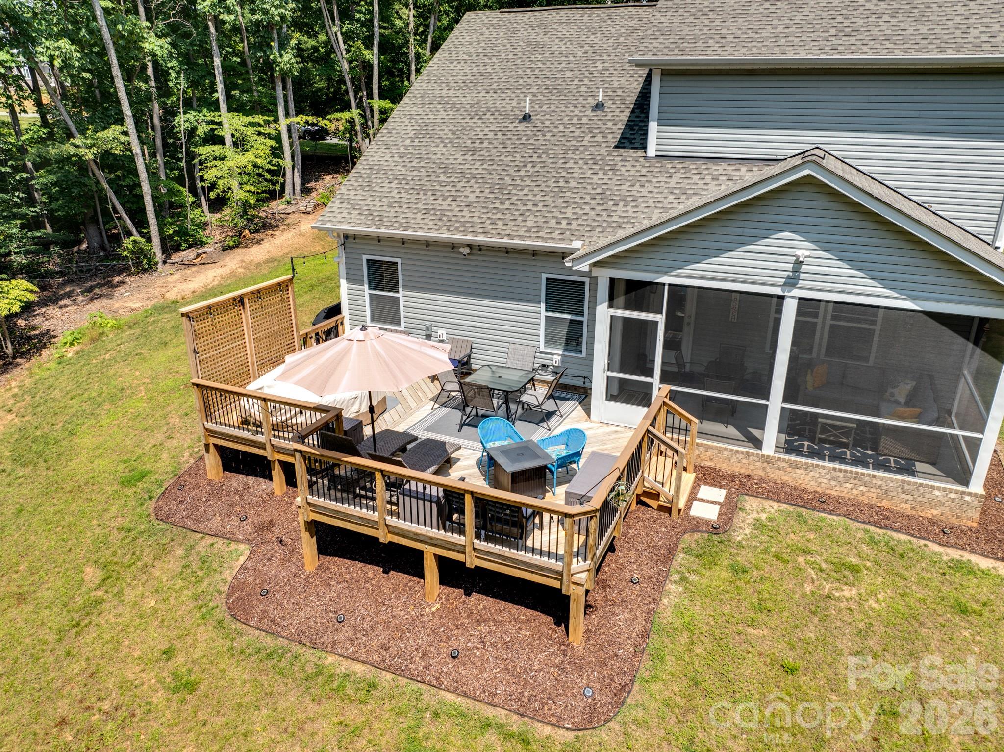 Single Family Residence at 128 S Harbor Watch Drive, Statesville, photo 4 of 48