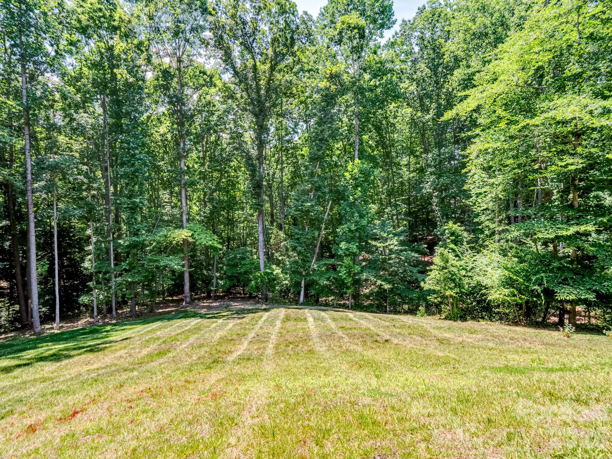 Single Family Residence at 128 S Harbor Watch Drive, Statesville, photo 33 of 48