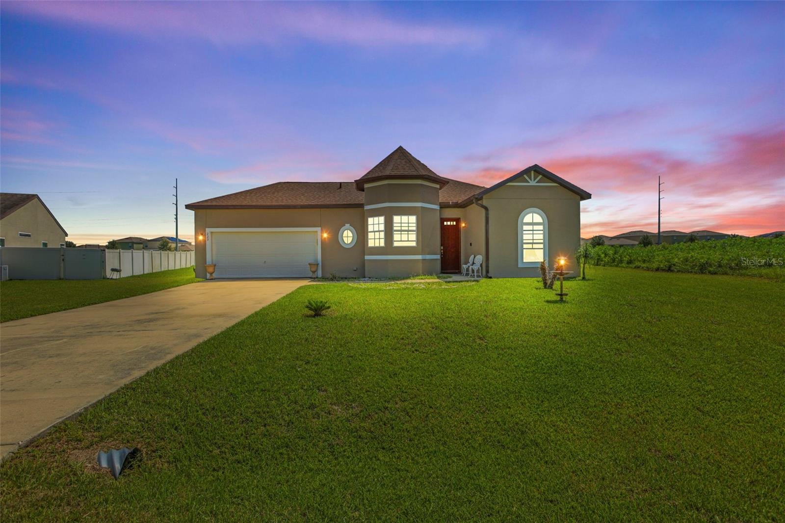 229 CIMARRON DR
