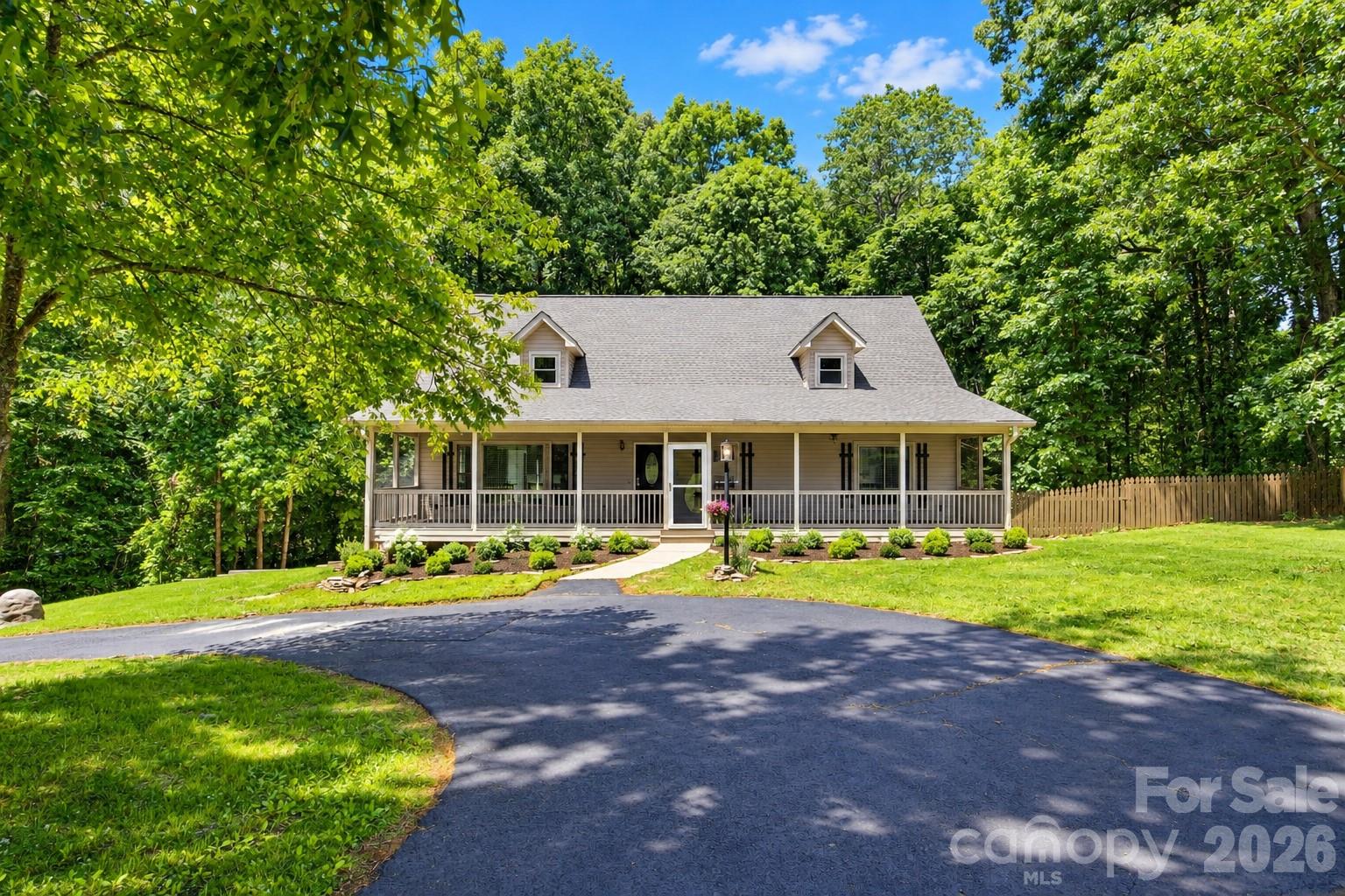 Single Family Residence at 195 Azalea Road, Mooresville, photo 3 of 48